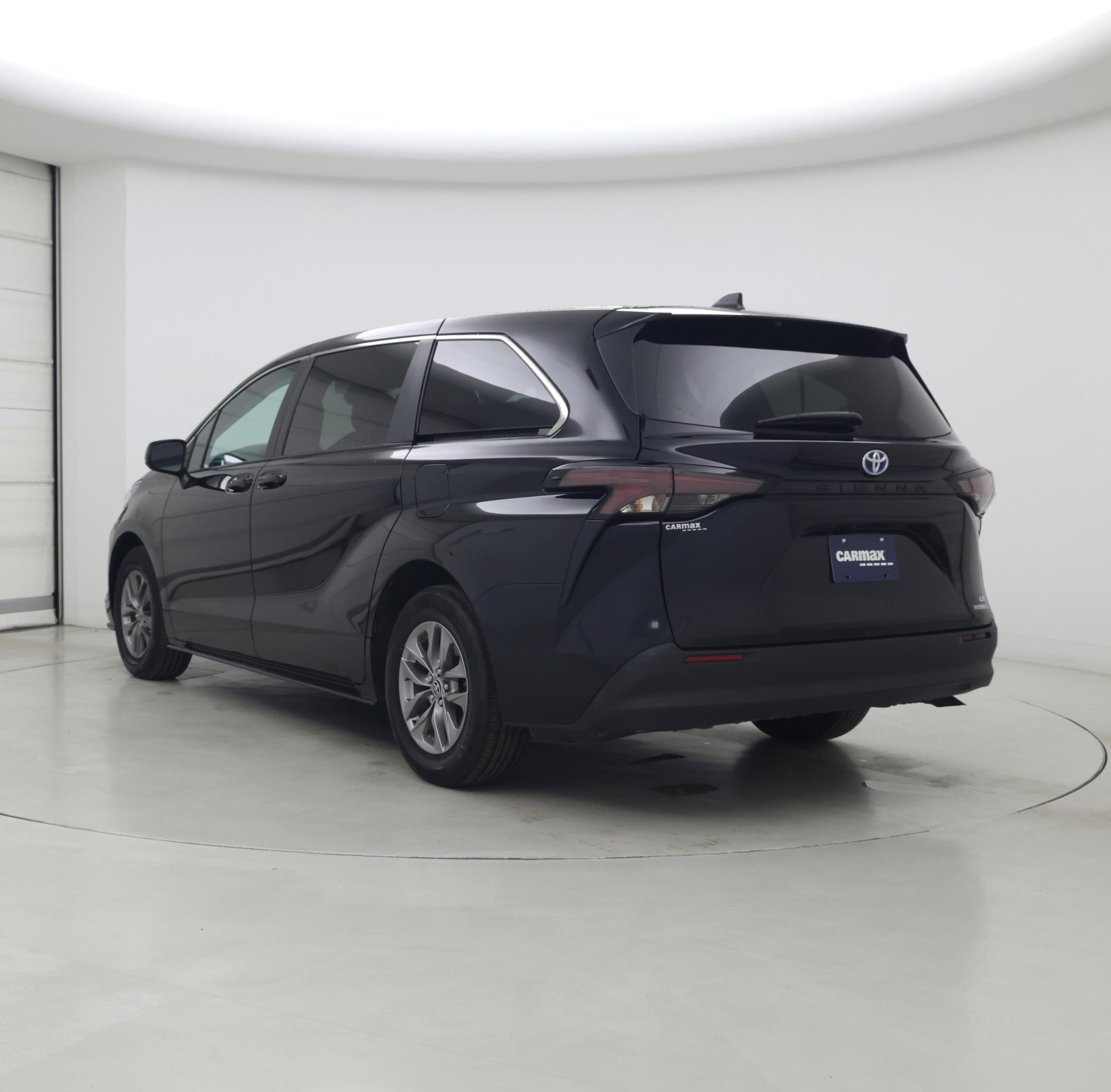 Thumbnail: 2024 Toyota Sienna - 2
