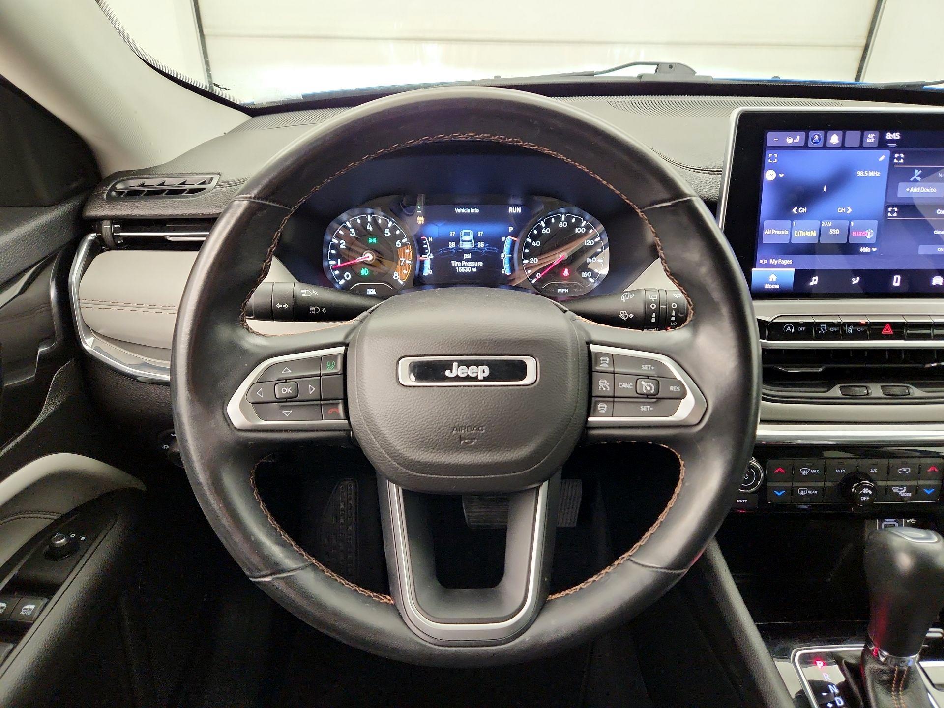 Thumbnail: 2022 Jeep Compass - 10