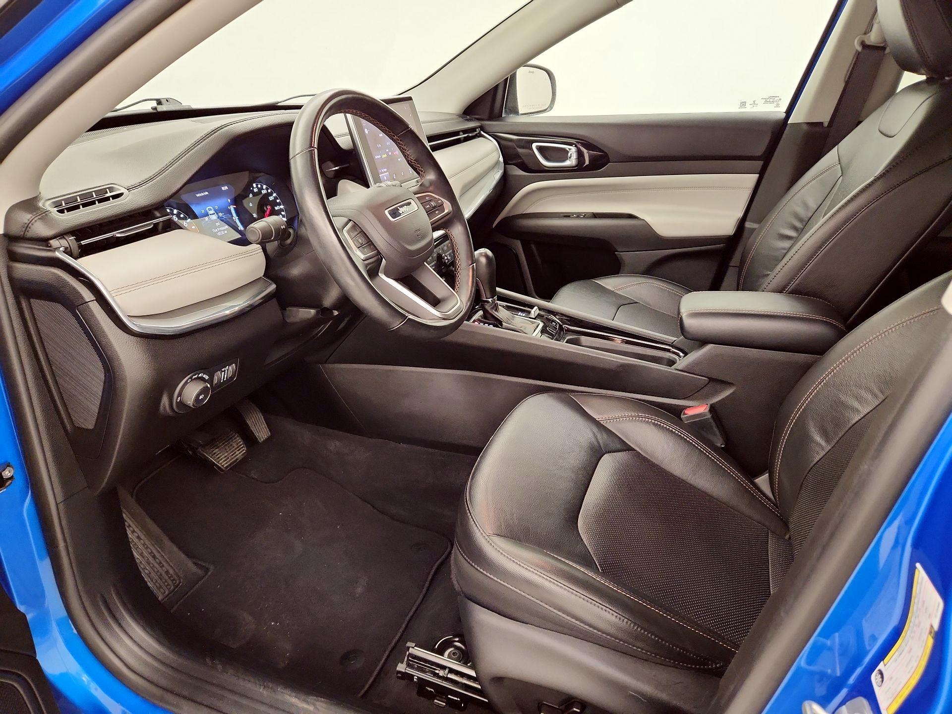 Thumbnail: 2022 Jeep Compass - 11