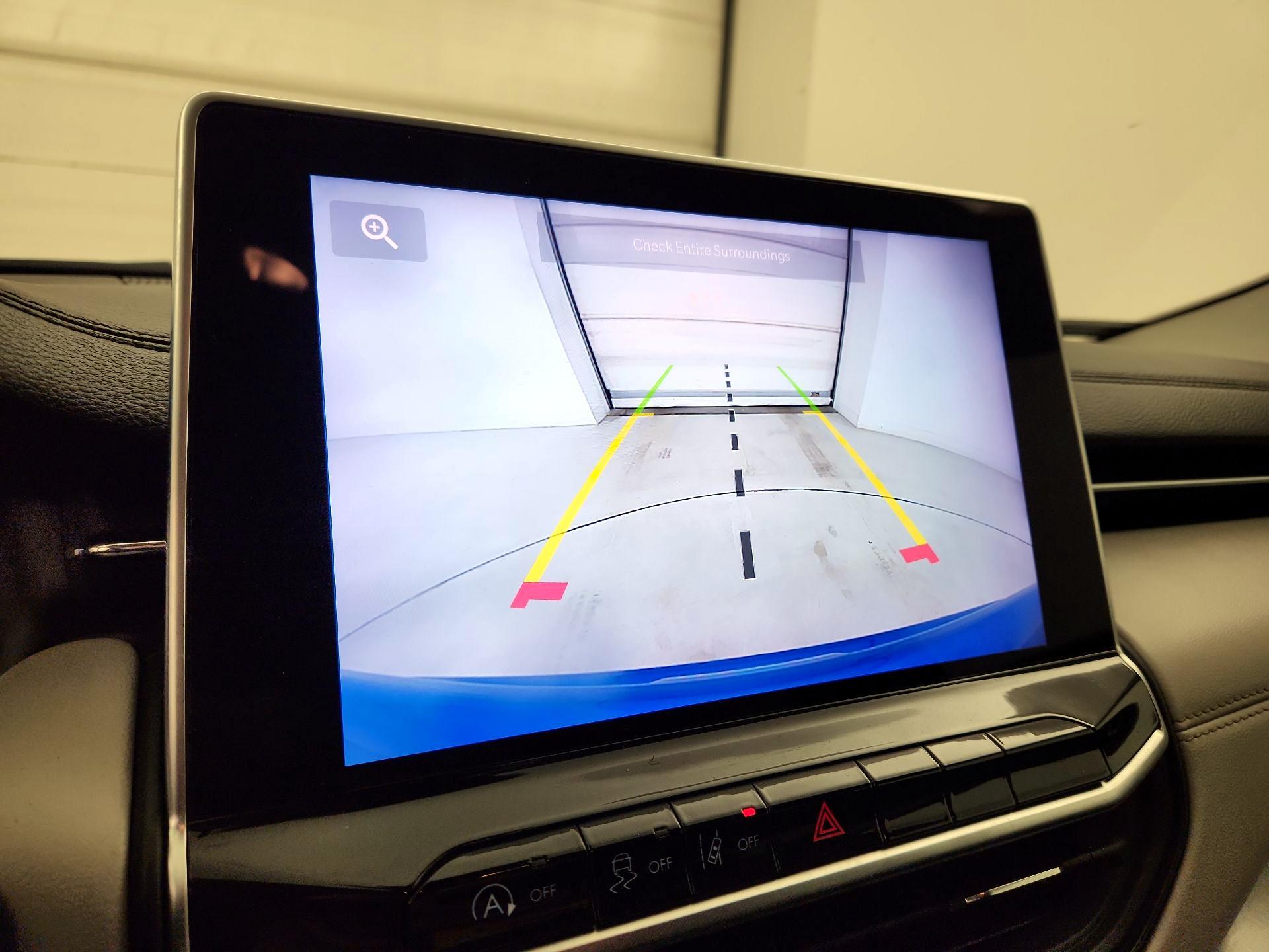 Thumbnail: 2022 Jeep Compass - 14