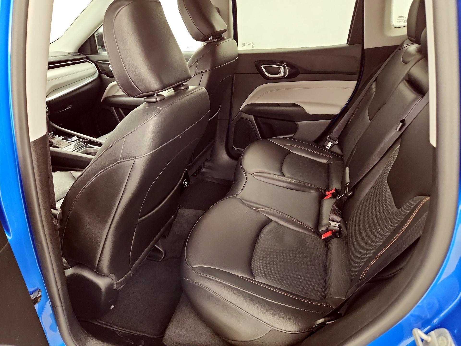 Thumbnail: 2022 Jeep Compass - 19