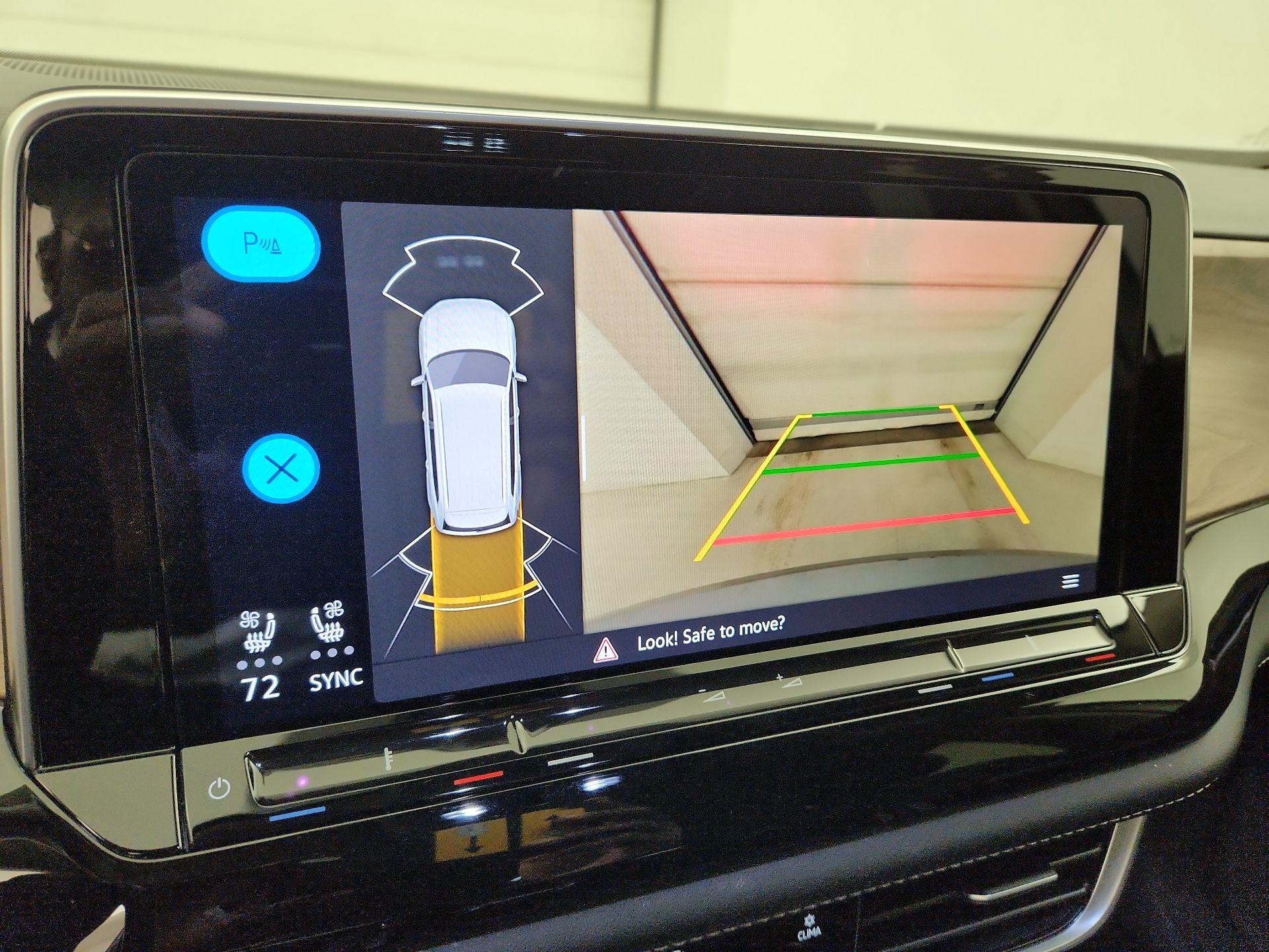 Thumbnail: 2024 Volkswagen Atlas - 13