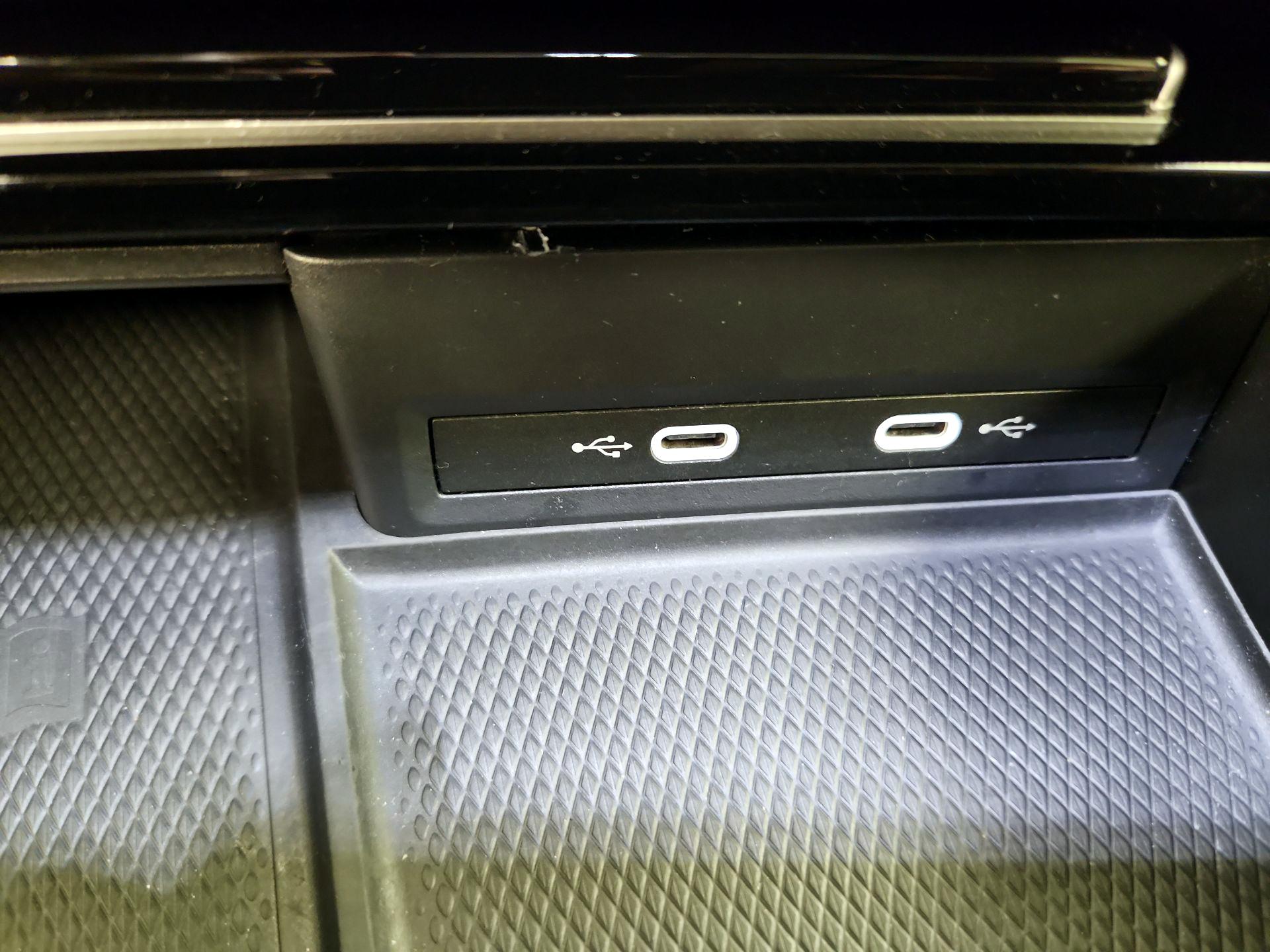 Thumbnail: 2024 Volkswagen Atlas - 17