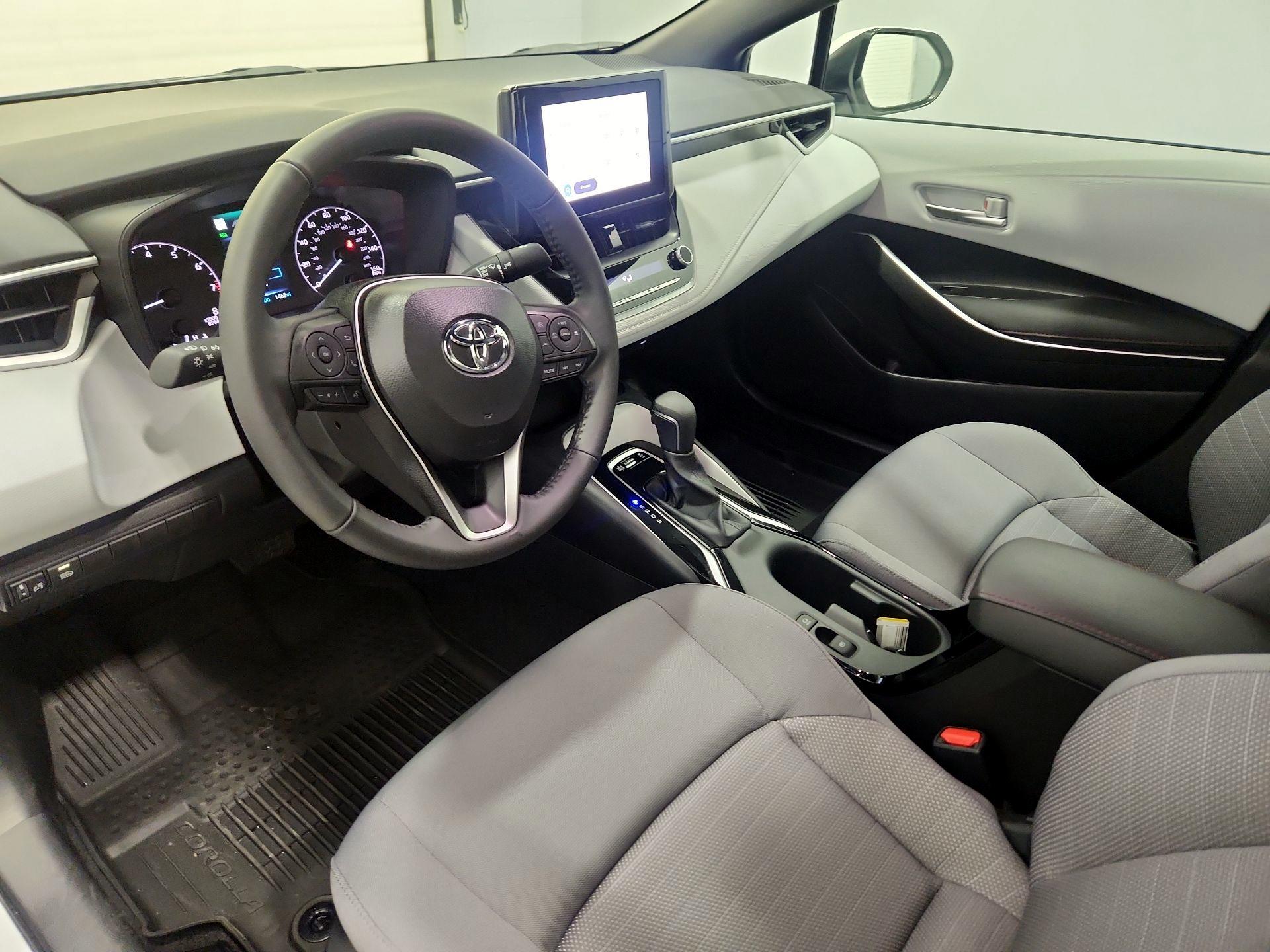 Thumbnail: 2025 Toyota Corolla - 11