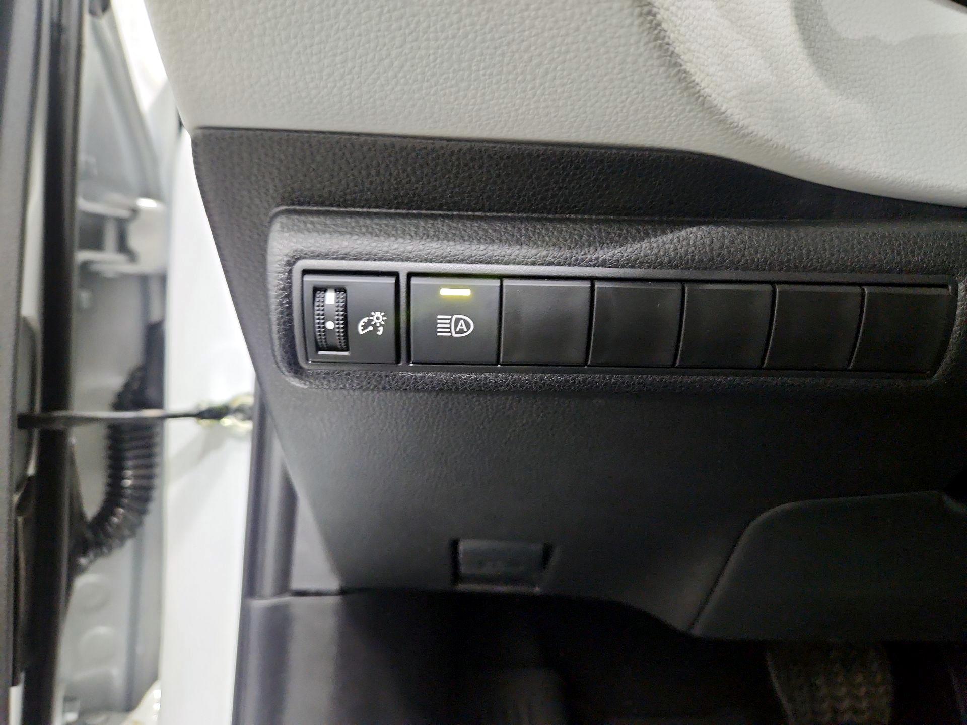 Thumbnail: 2025 Toyota Corolla - 13