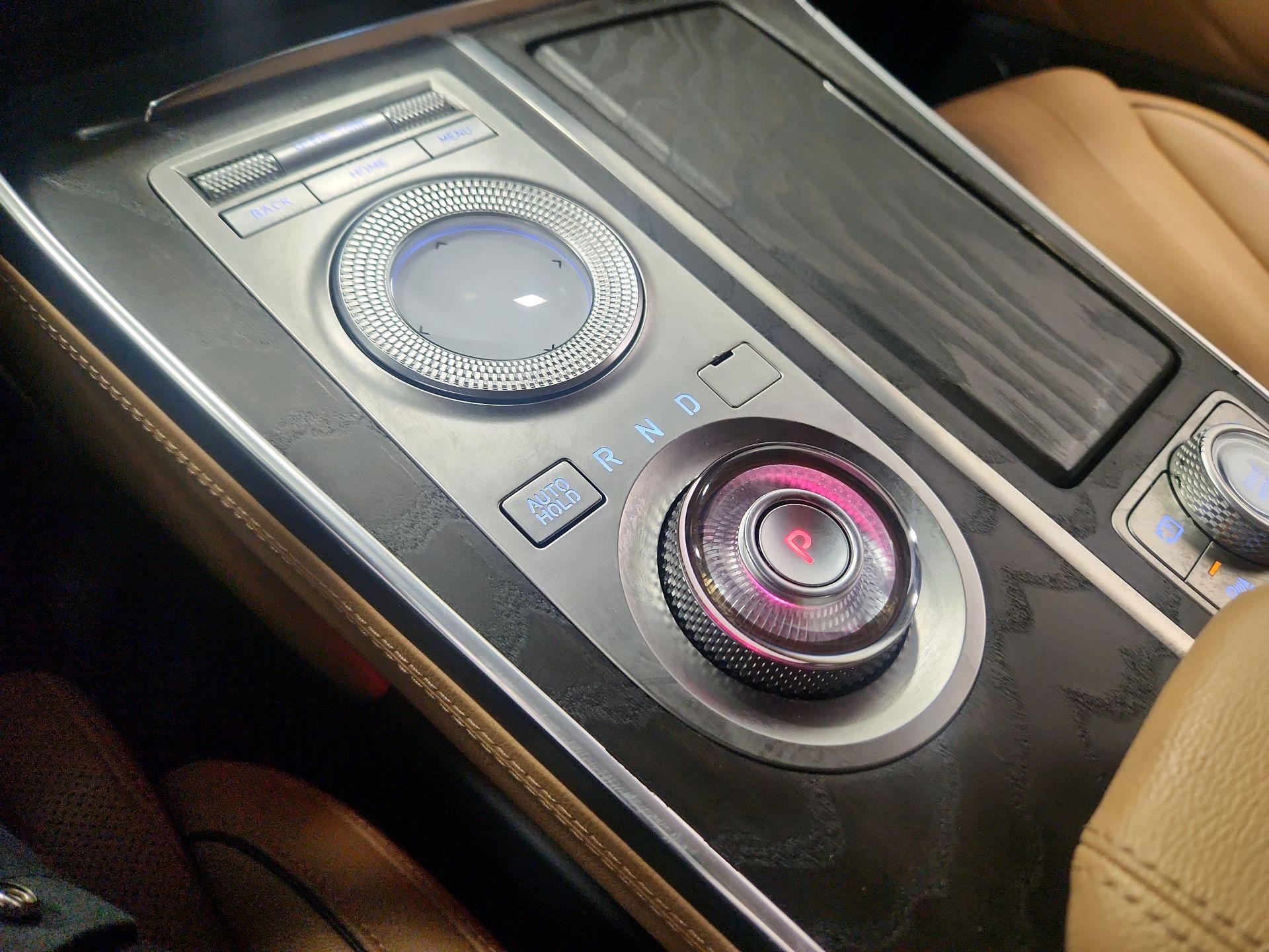 Thumbnail: 2022 Genesis GV80 - 18