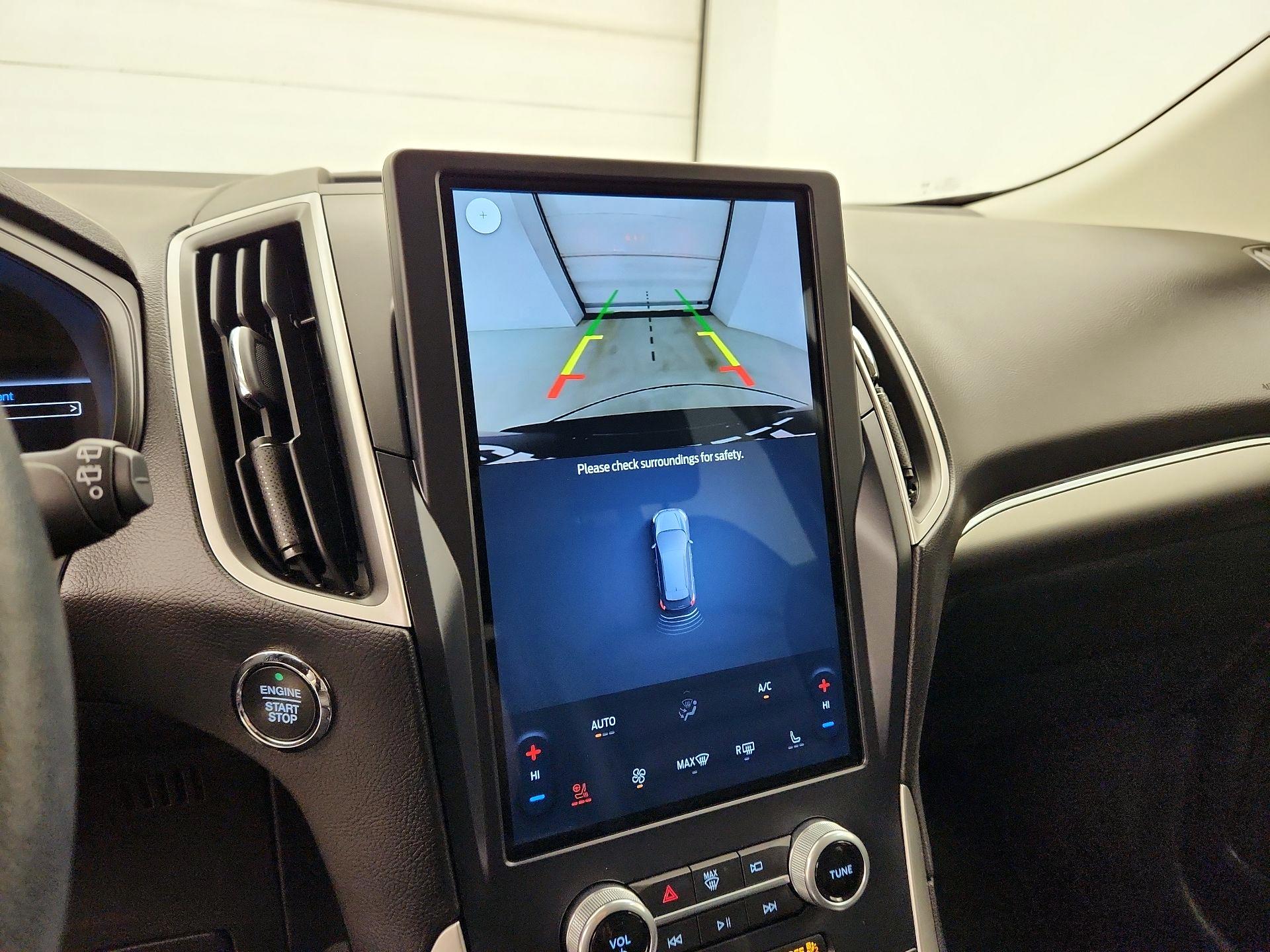 Thumbnail: 2022 Ford Edge - 14