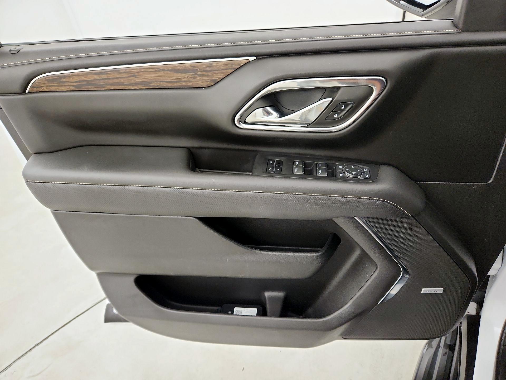 Thumbnail: 2023 Chevrolet Suburban - 12