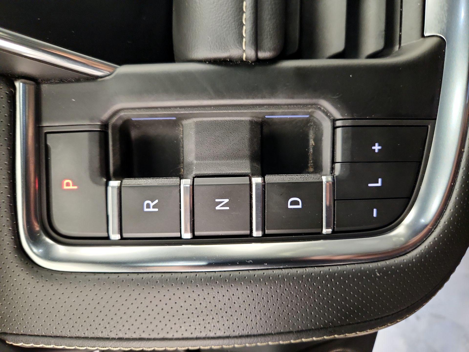 Thumbnail: 2023 Chevrolet Suburban - 18