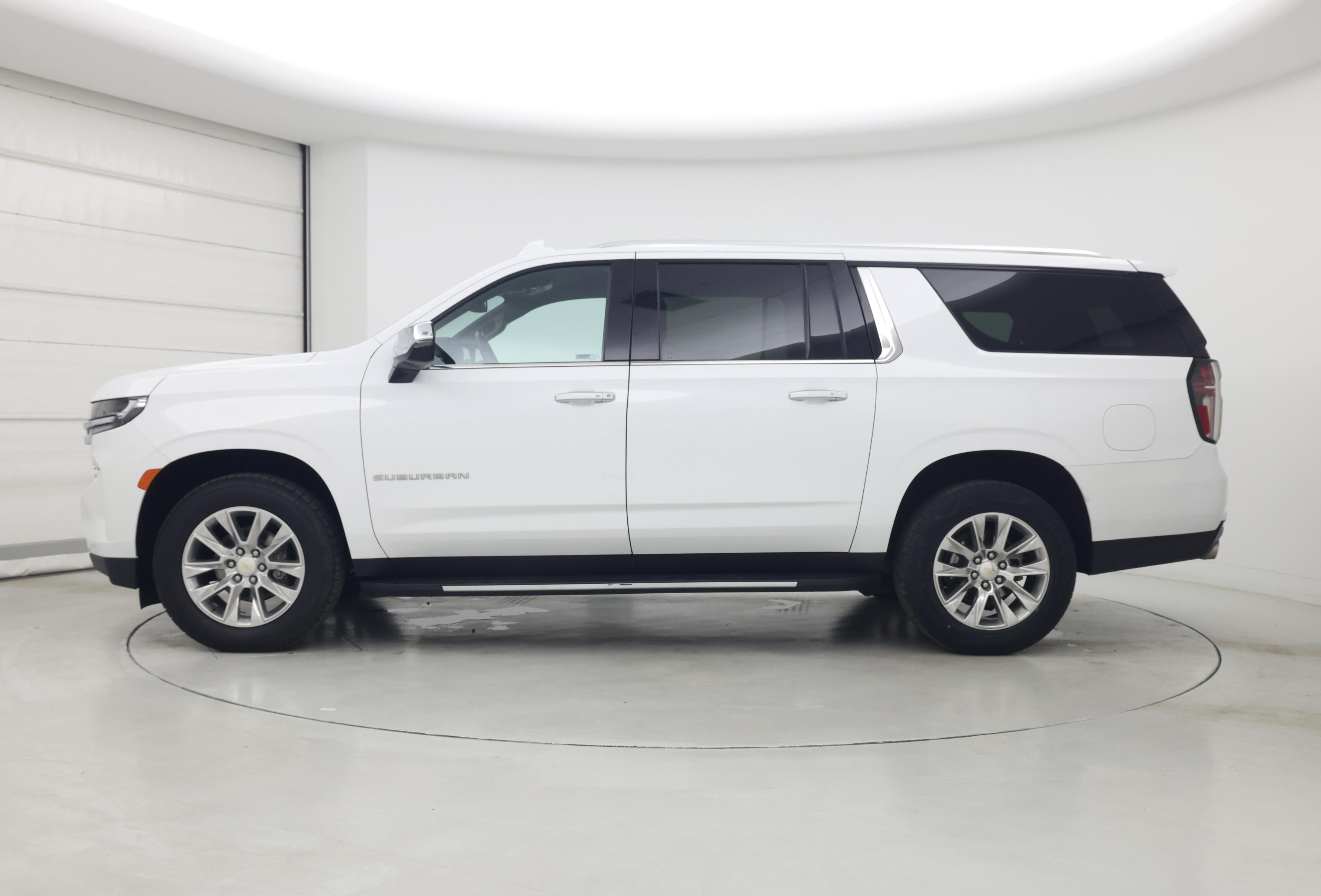 Thumbnail: 2023 Chevrolet Suburban - 3