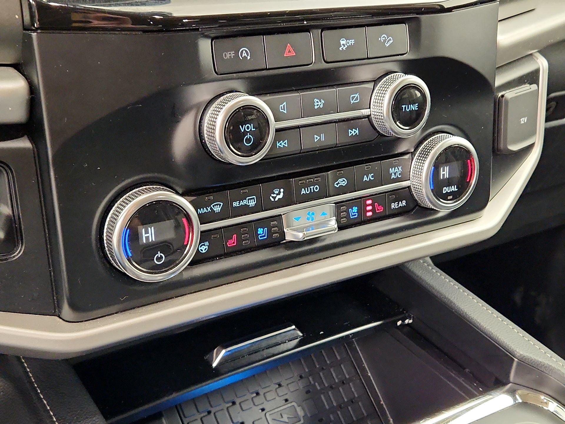 Thumbnail: 2024 Ford Expedition - 17