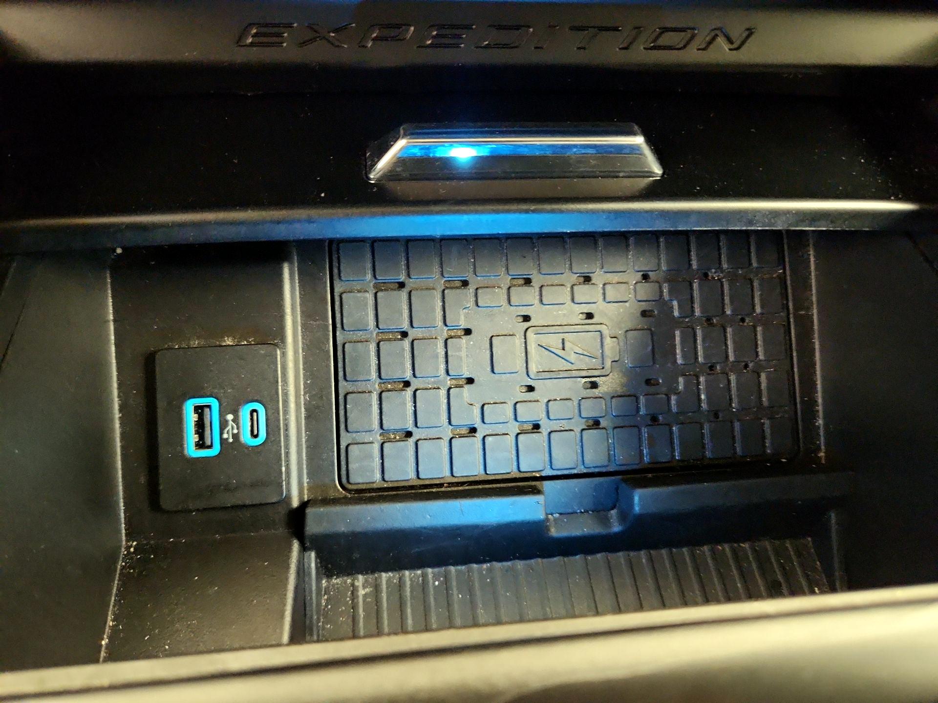 Thumbnail: 2024 Ford Expedition - 19