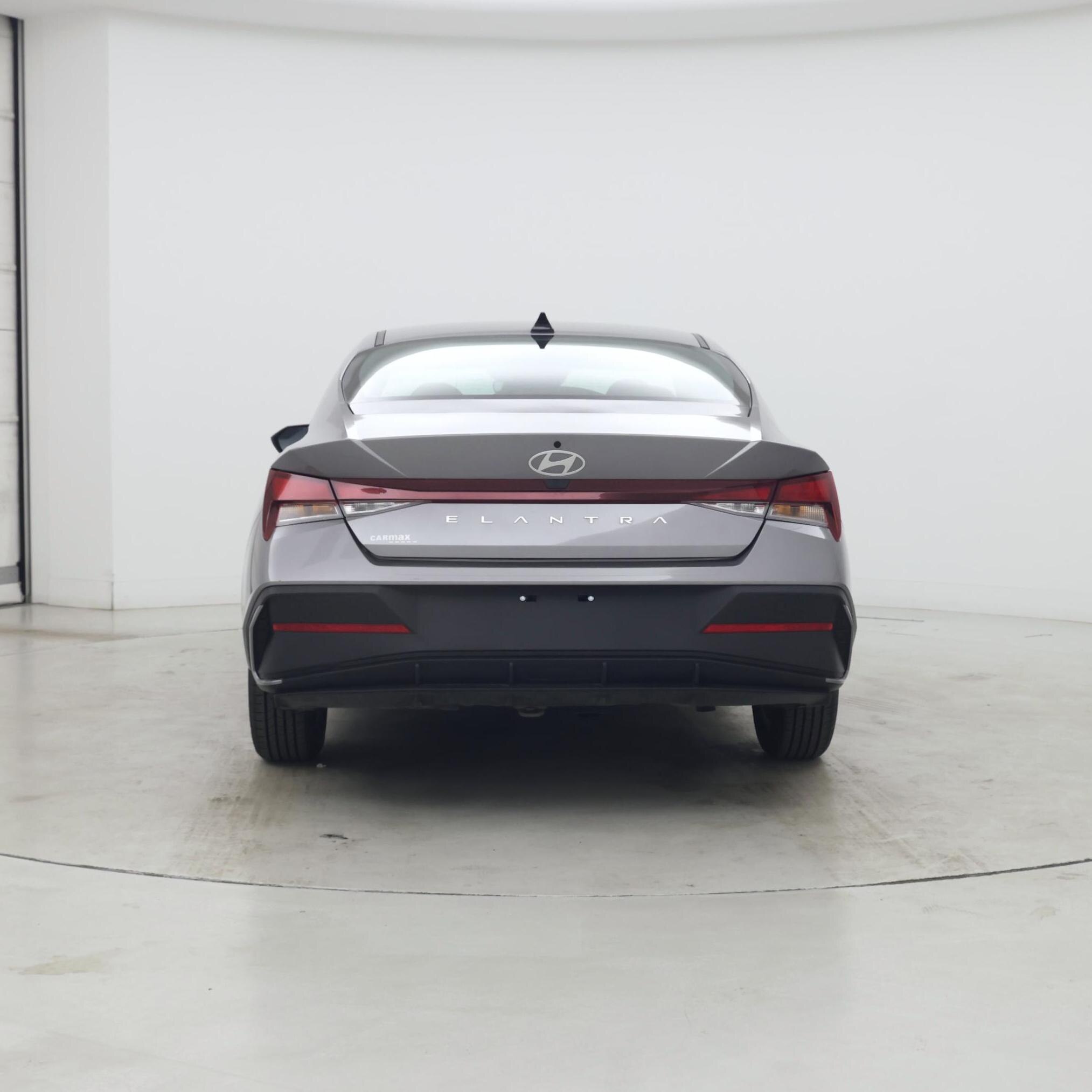 Thumbnail: 2024 Hyundai Elantra - 6