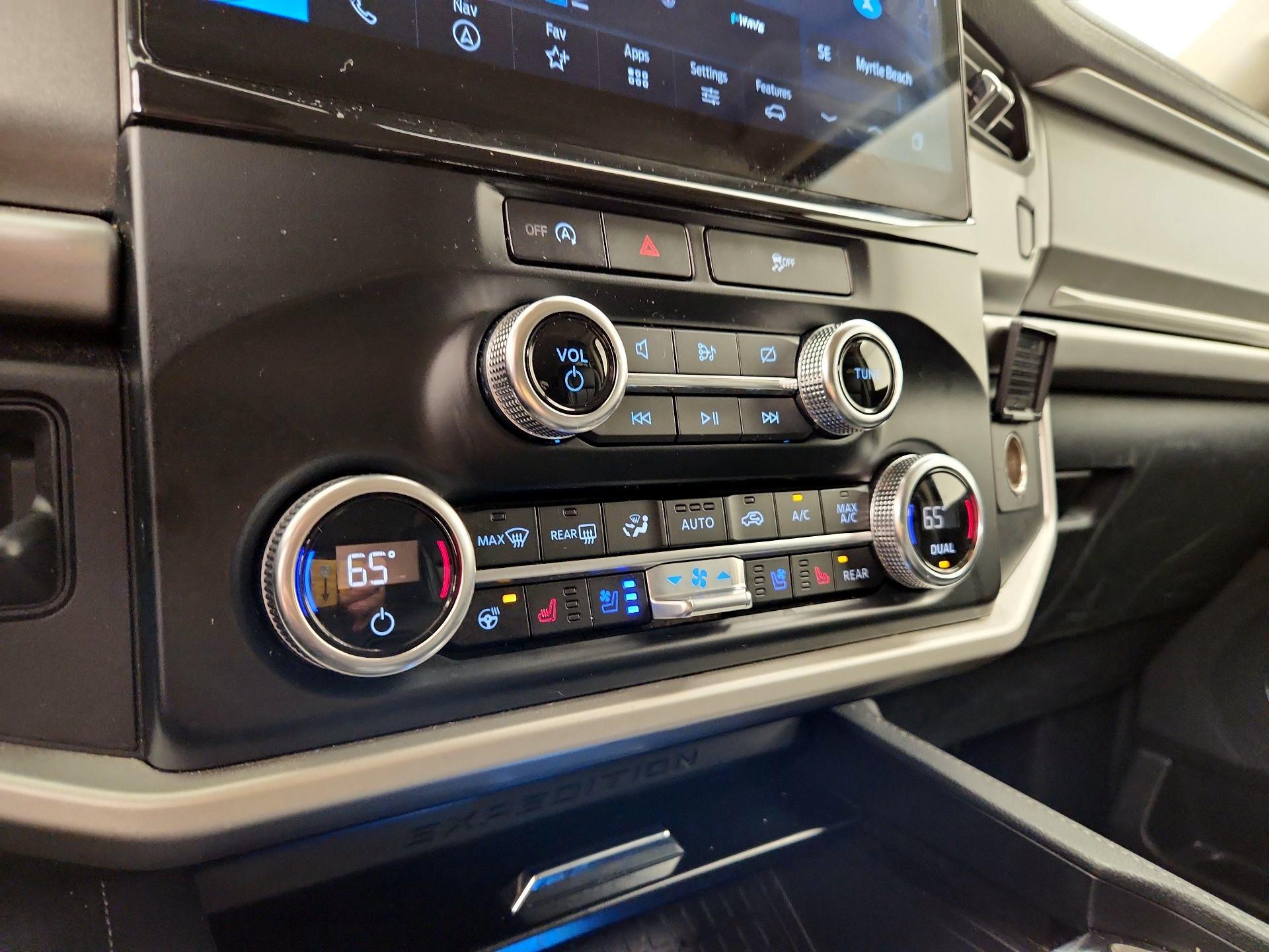 Thumbnail: 2024 Ford Expedition - 17