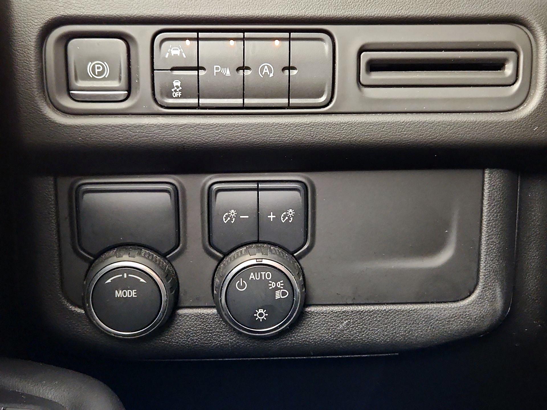 Thumbnail: 2023 Chevrolet Suburban - 13