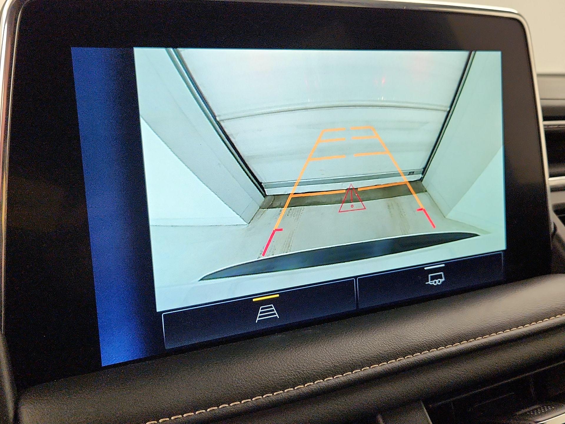 Thumbnail: 2023 Chevrolet Suburban - 14