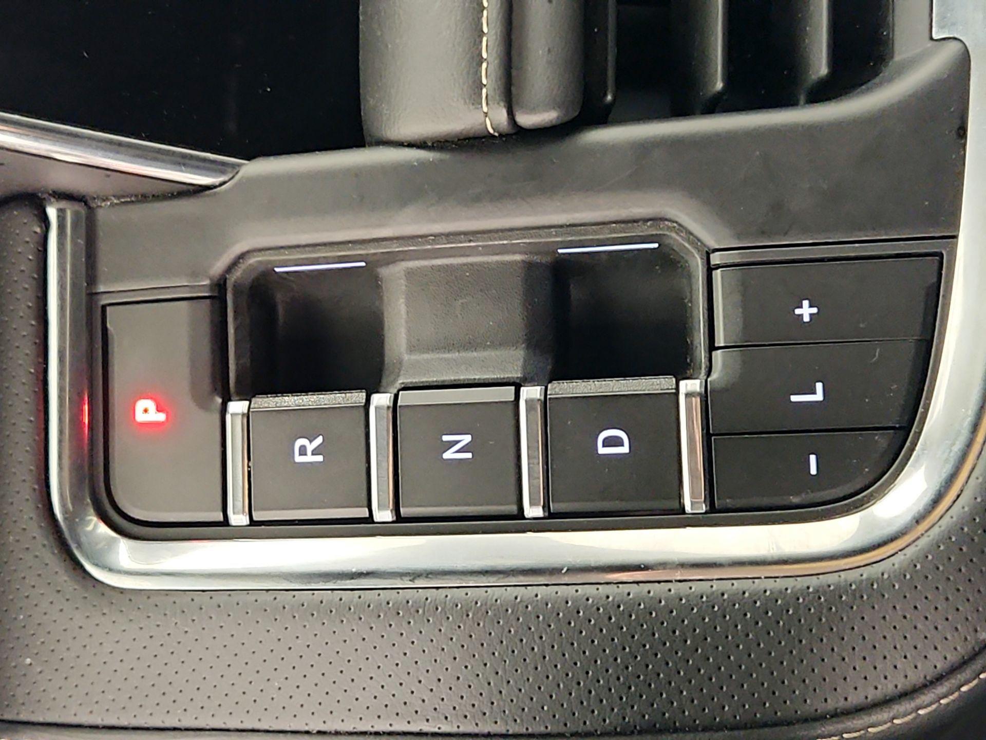 Thumbnail: 2023 Chevrolet Suburban - 17