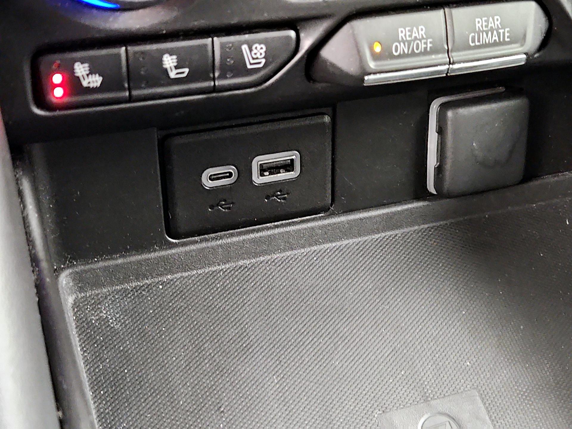 Thumbnail: 2023 Chevrolet Suburban - 18