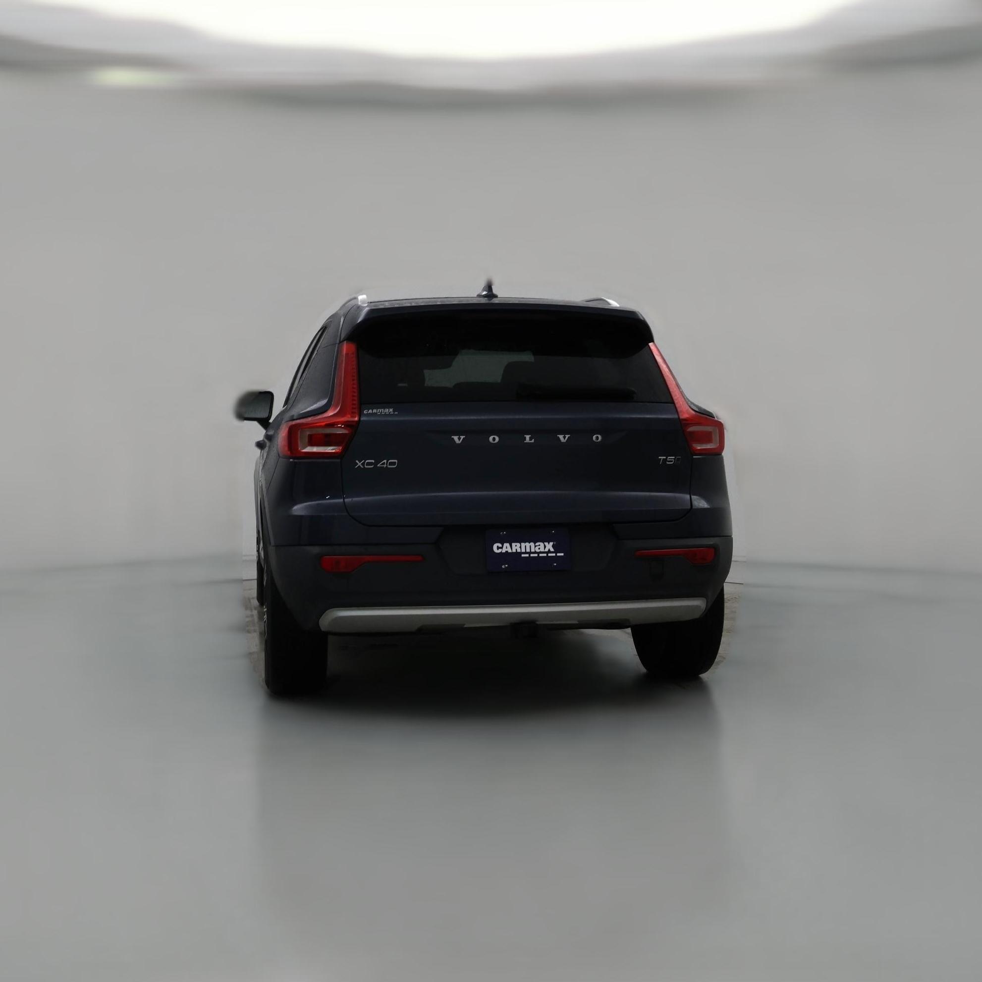 Thumbnail: 2022 Volvo XC40 - 1