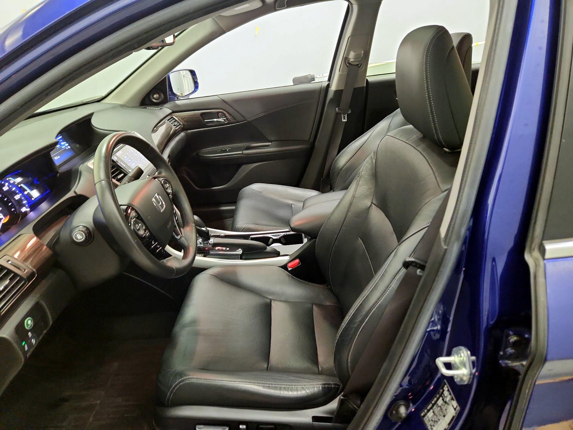 Thumbnail: 2017 Honda Accord - 11