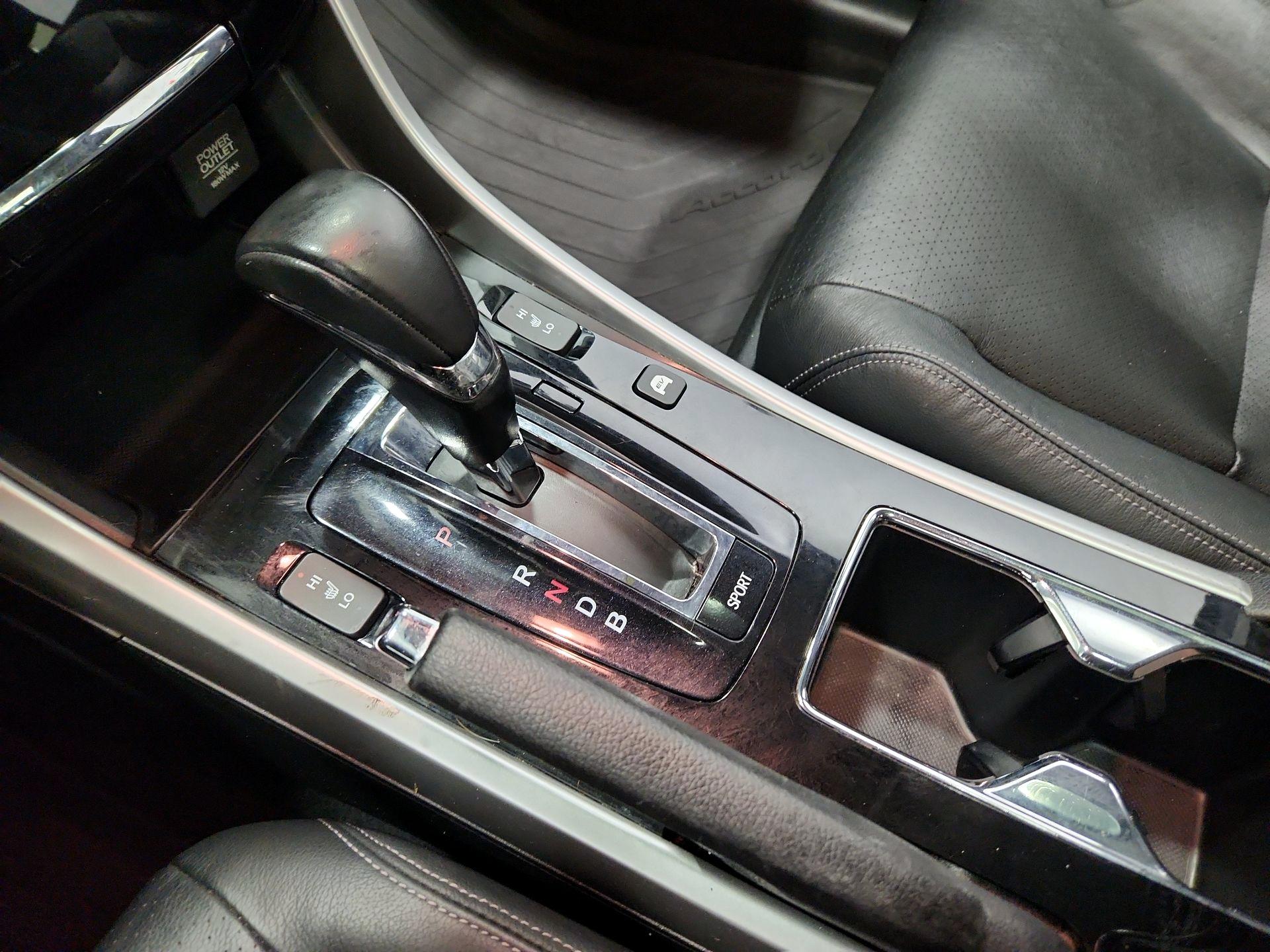 Thumbnail: 2017 Honda Accord - 17