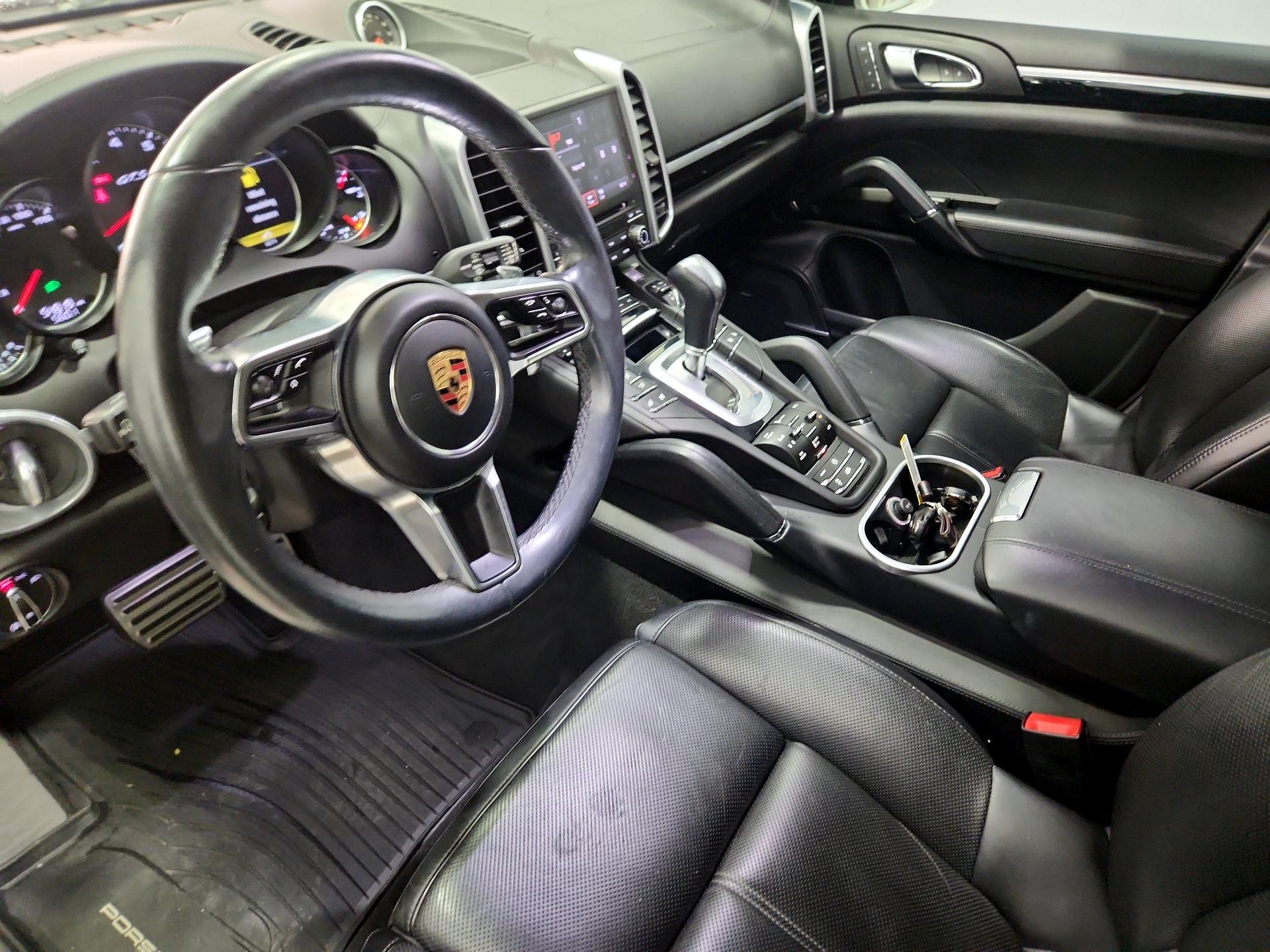 Thumbnail: 2017 Porsche Cayenne - 11