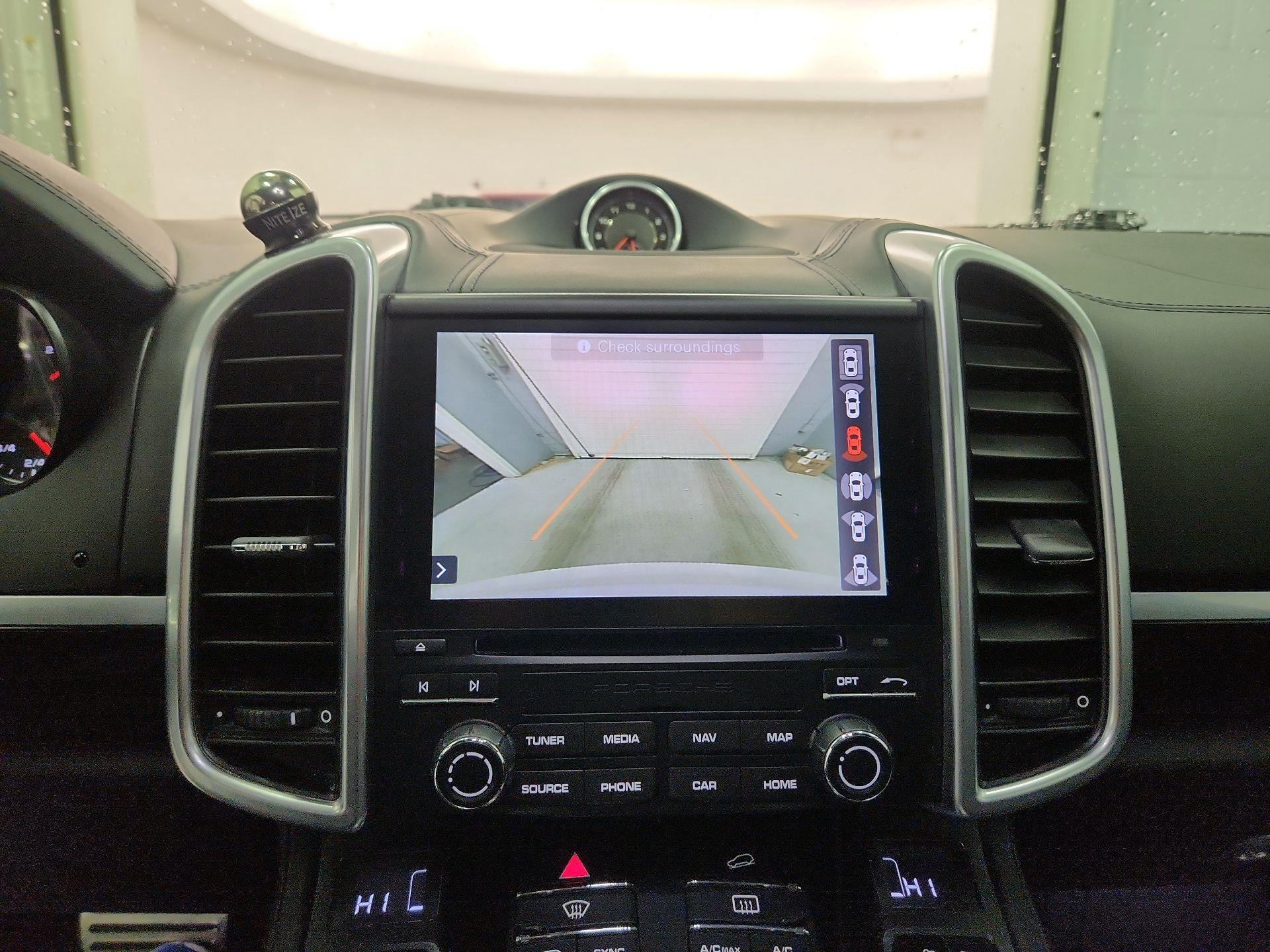 Thumbnail: 2017 Porsche Cayenne - 14