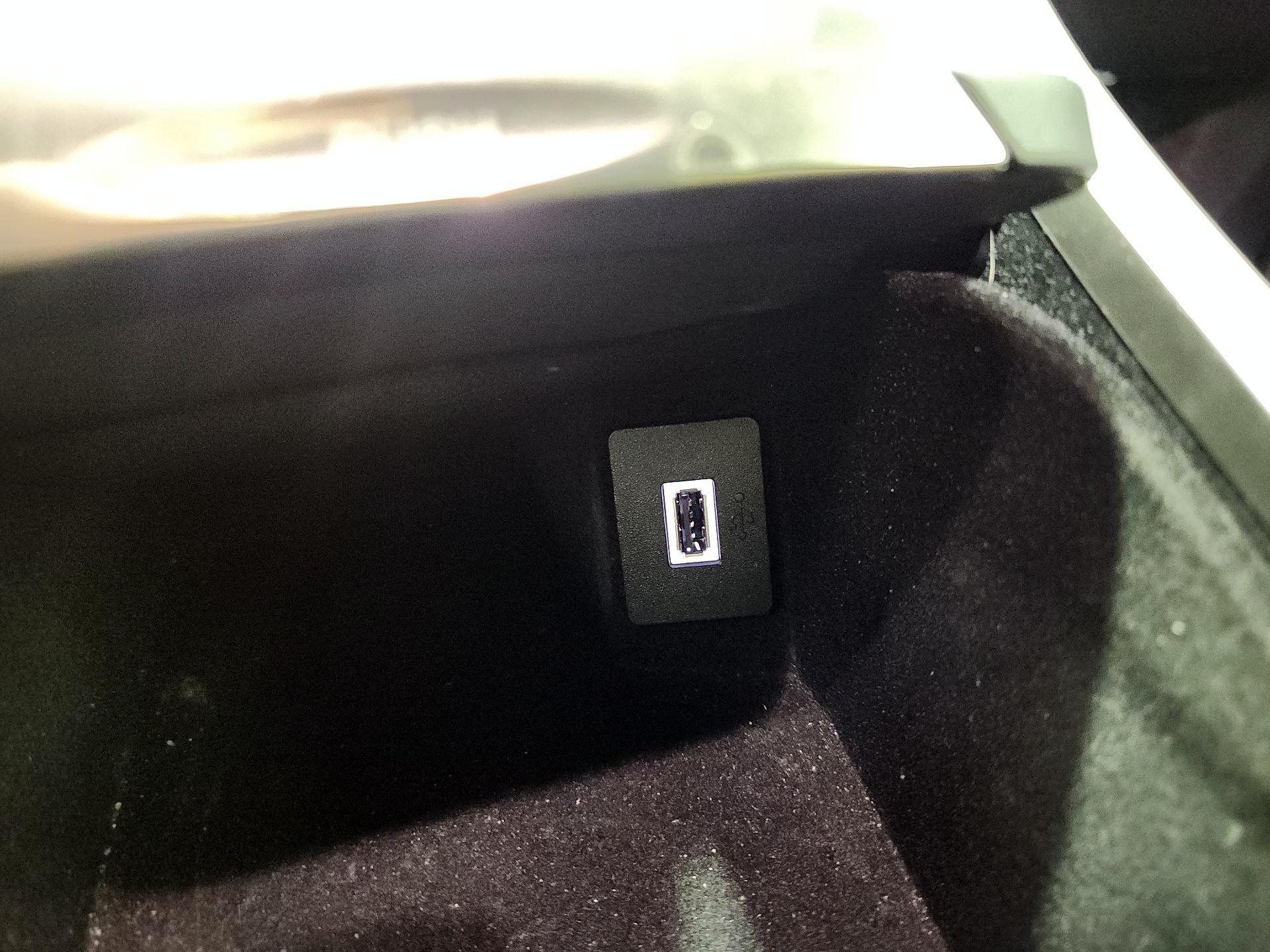 Thumbnail: 2020 Lincoln Nautilus - 18