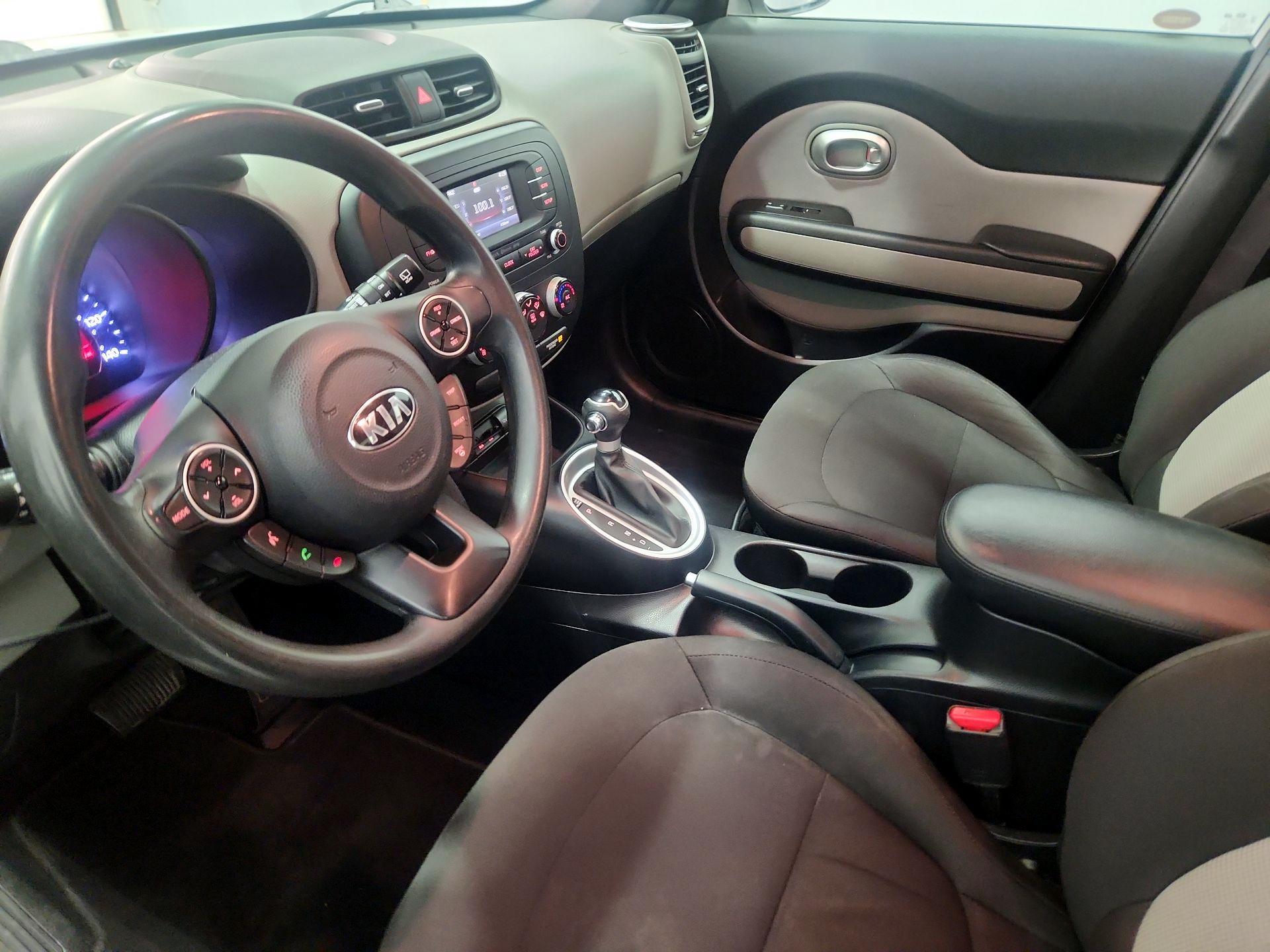 Thumbnail: 2016 Kia Soul - 11