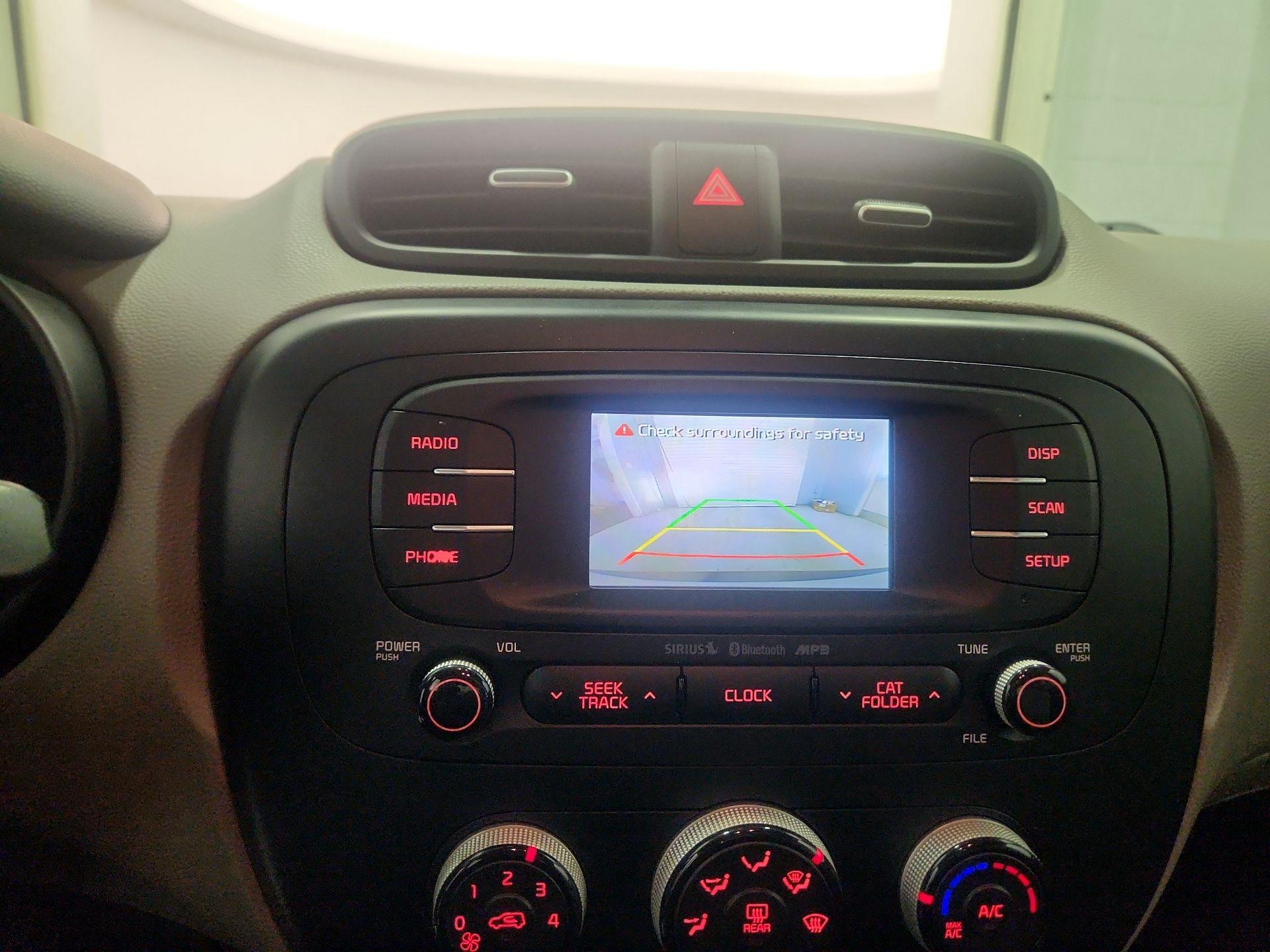 Thumbnail: 2016 Kia Soul - 14