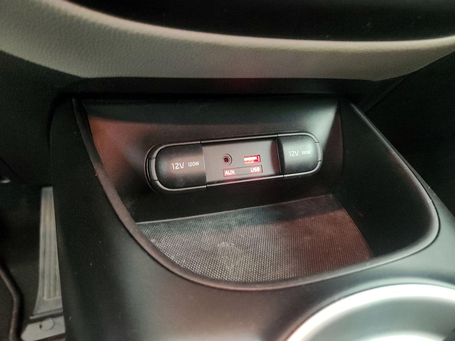 Thumbnail: 2016 Kia Soul - 18