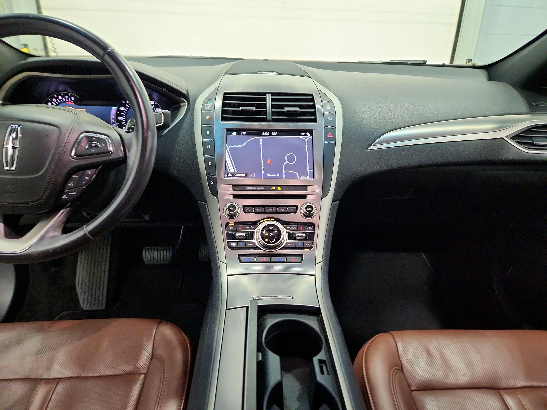 Thumbnail: 2017 Lincoln MKZ - 9