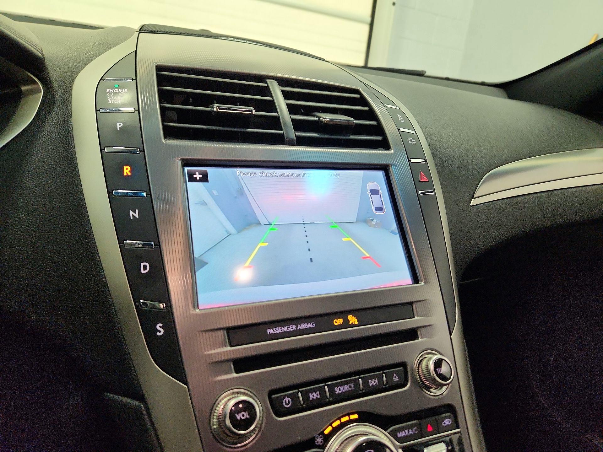 Thumbnail: 2017 Lincoln MKZ - 15