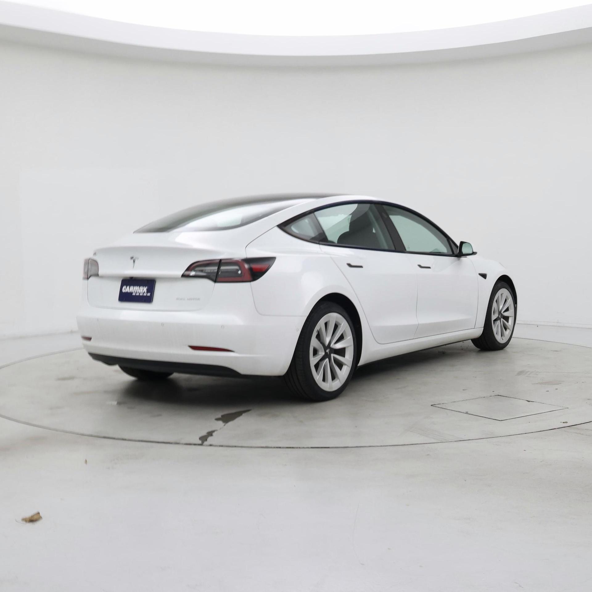 Thumbnail: 2021 Tesla Model 3 - 8