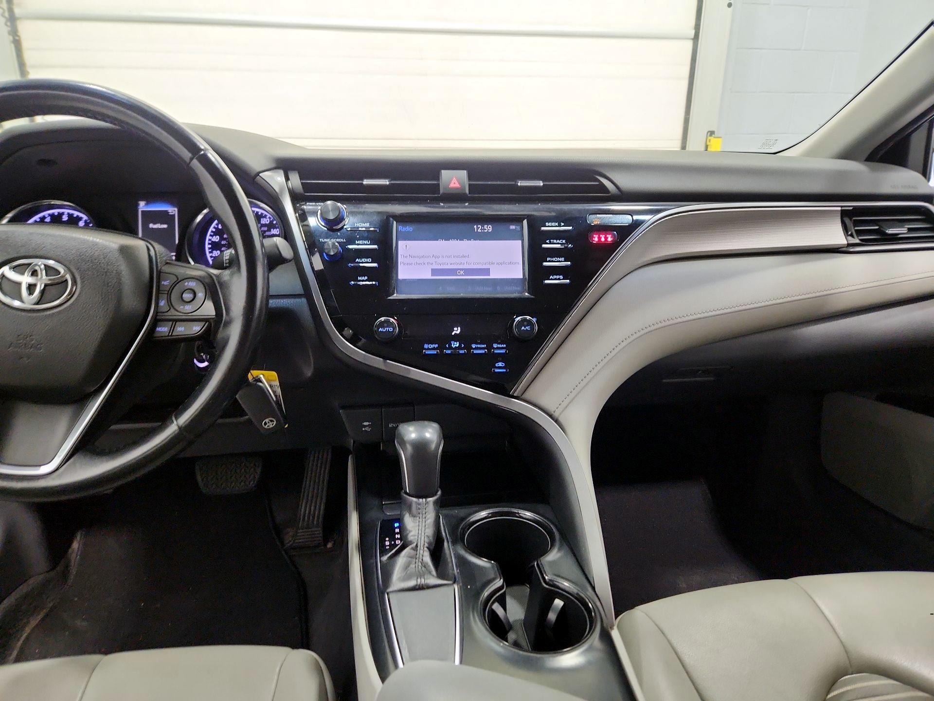 Thumbnail: 2019 Toyota Camry - 9