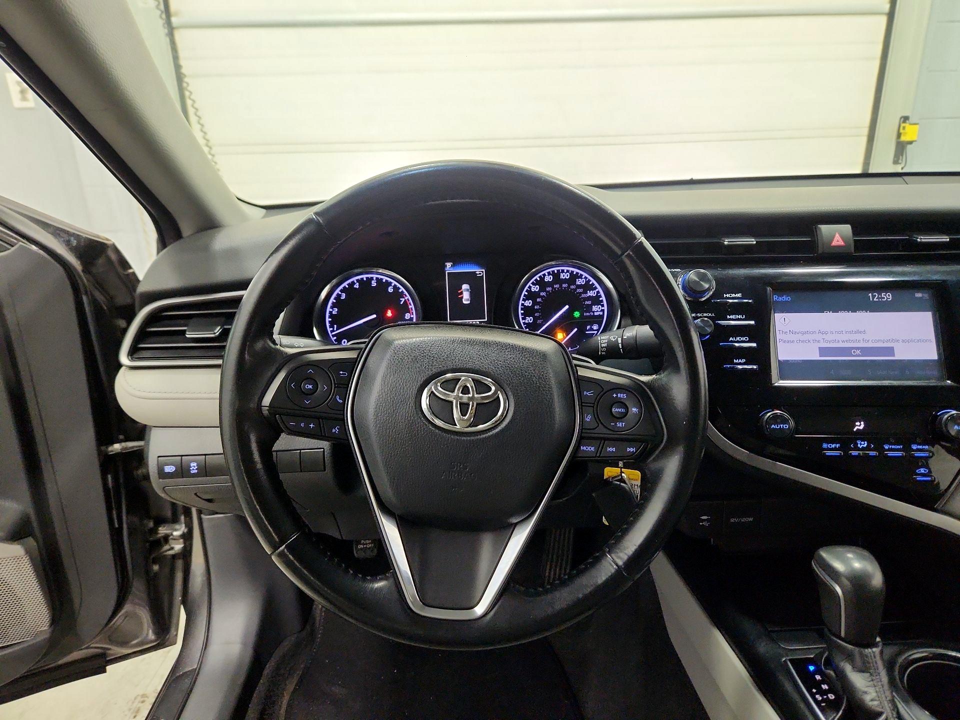 Thumbnail: 2019 Toyota Camry - 10