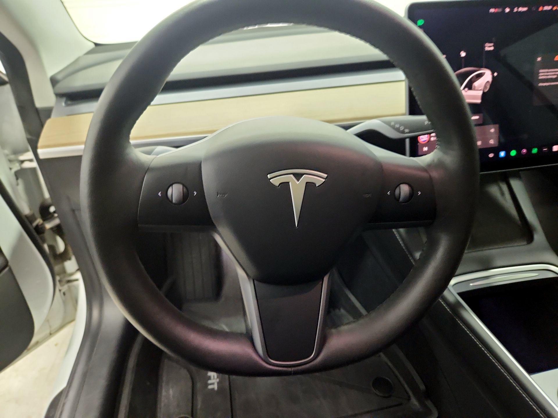Thumbnail: 2022 Tesla Model 3 - 10
