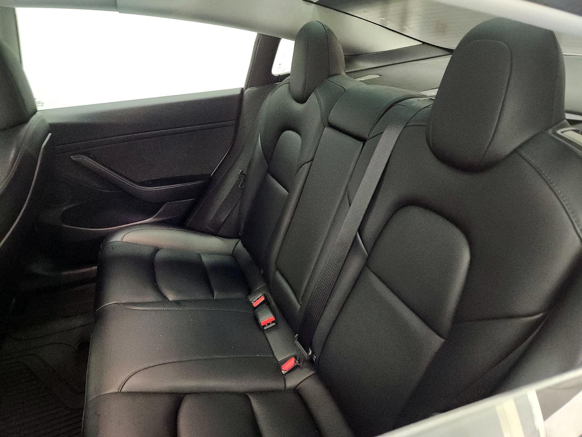 Thumbnail: 2022 Tesla Model 3 - 18