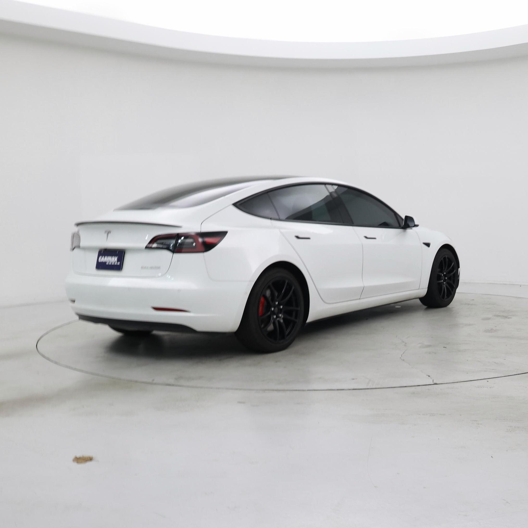 Thumbnail: 2022 Tesla Model 3 - 8