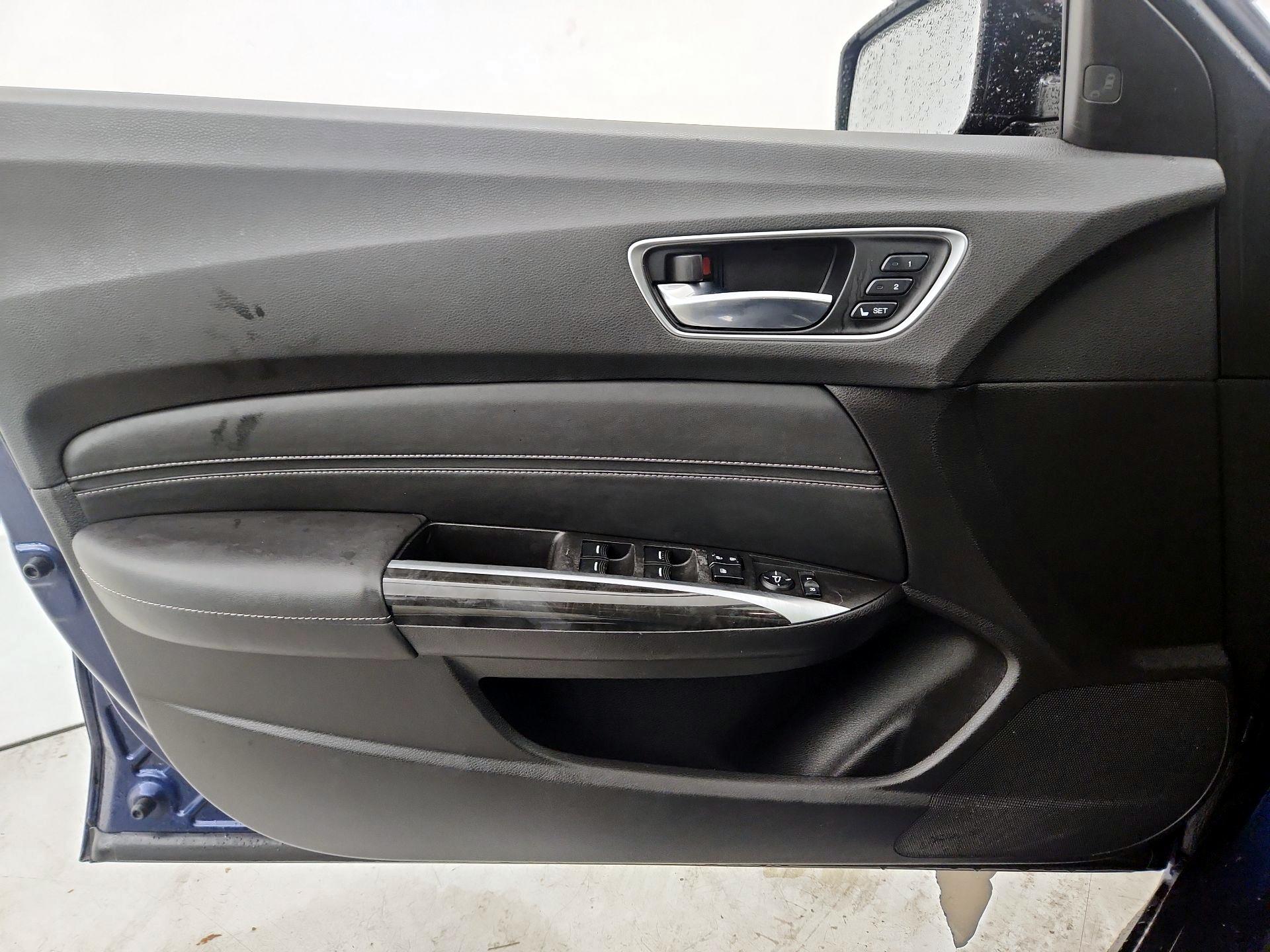 Thumbnail: 2018 Acura TLX - 12