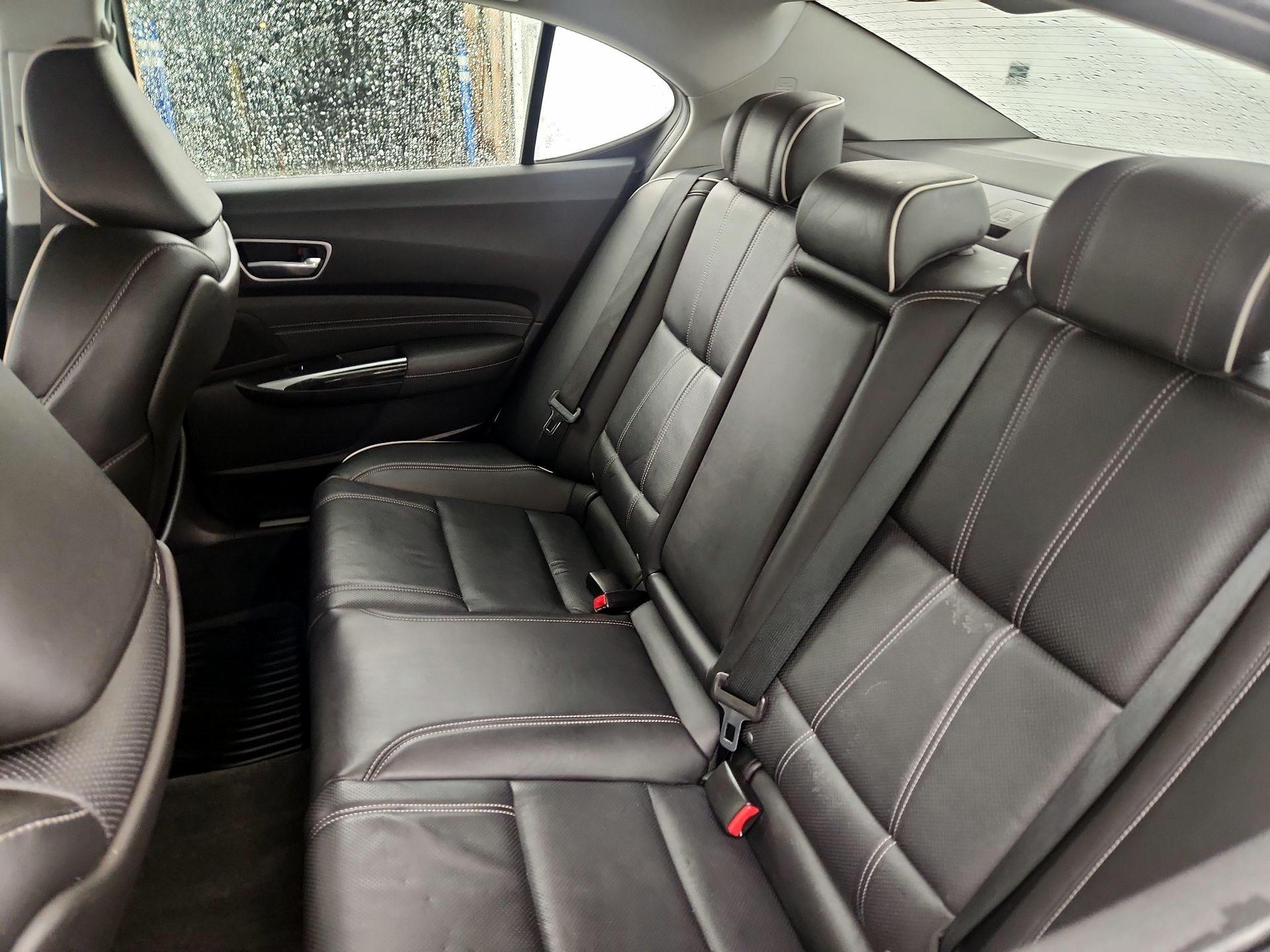 Thumbnail: 2018 Acura TLX - 20