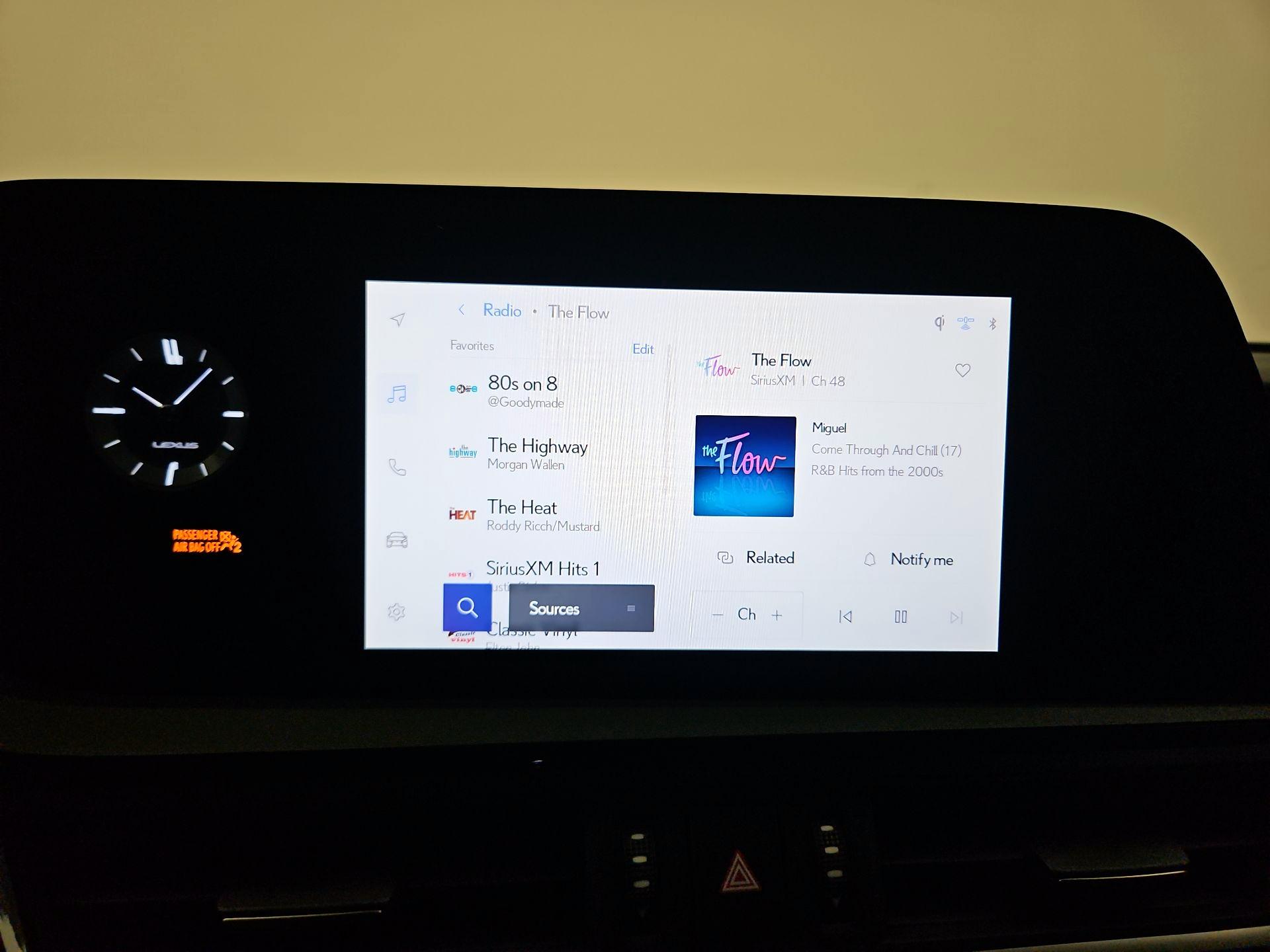 Thumbnail: 2025 Lexus ES - 16