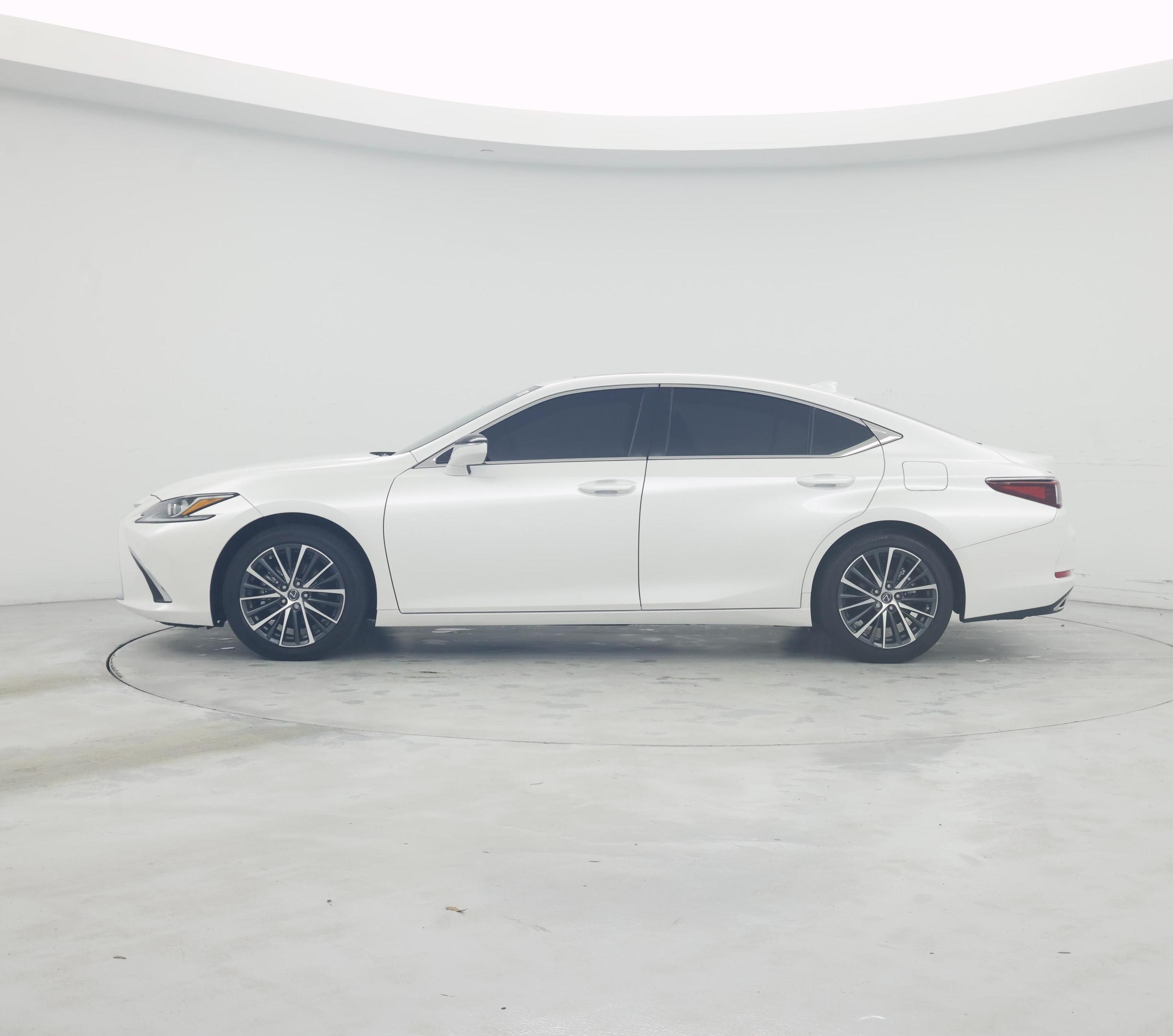 Thumbnail: 2025 Lexus ES - 3
