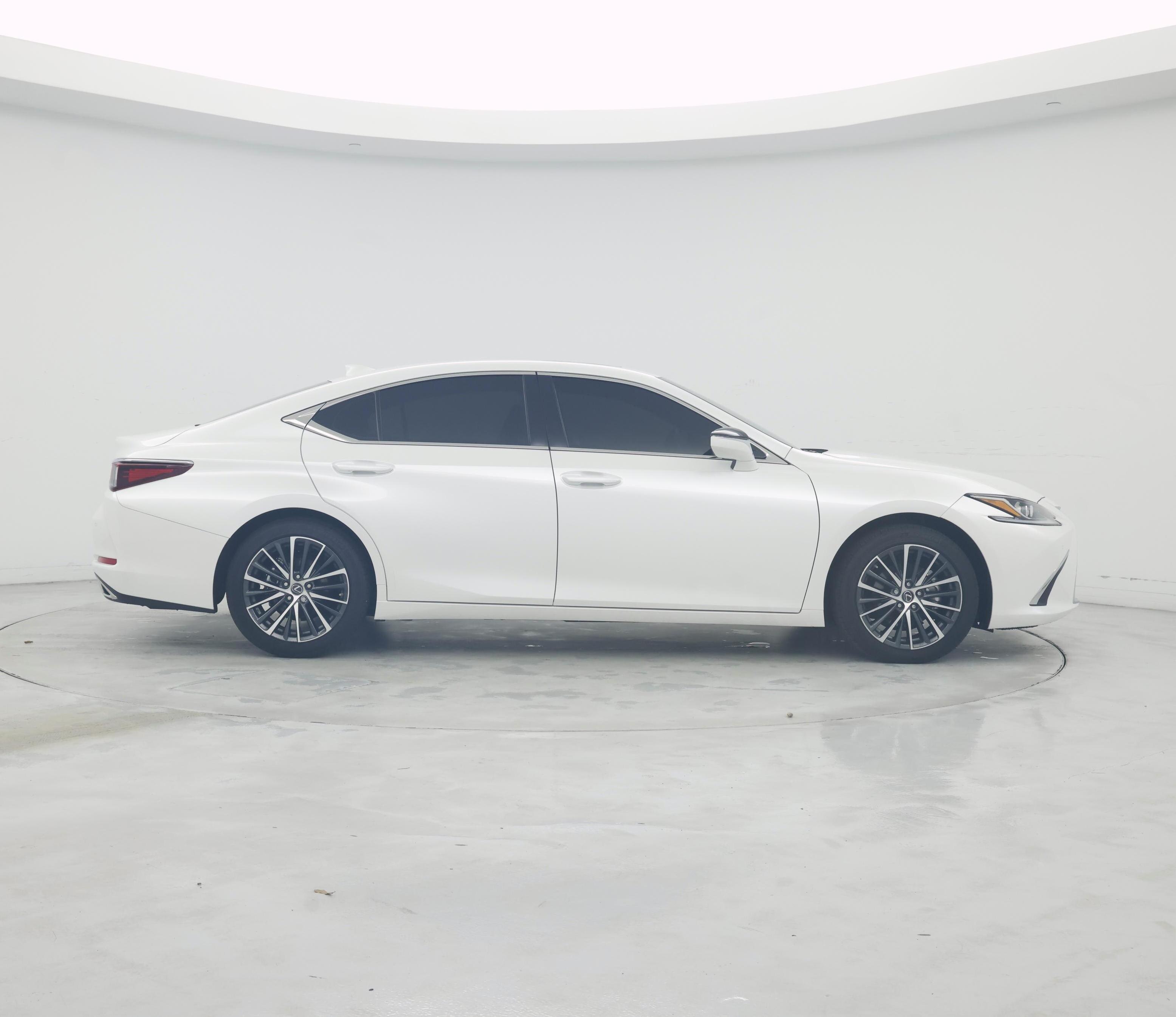 Thumbnail: 2025 Lexus ES - 7