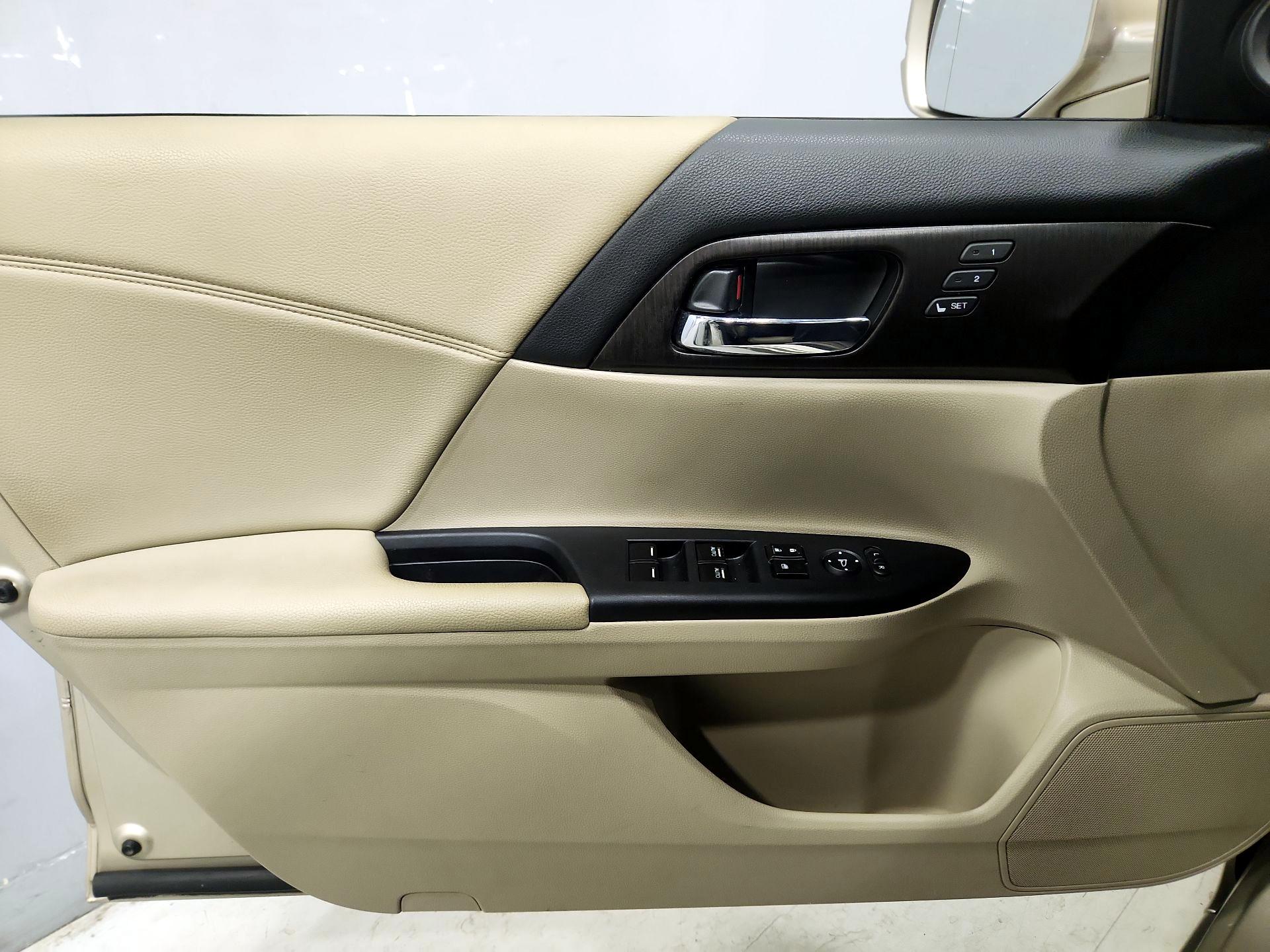 Thumbnail: 2014 Honda Accord - 12