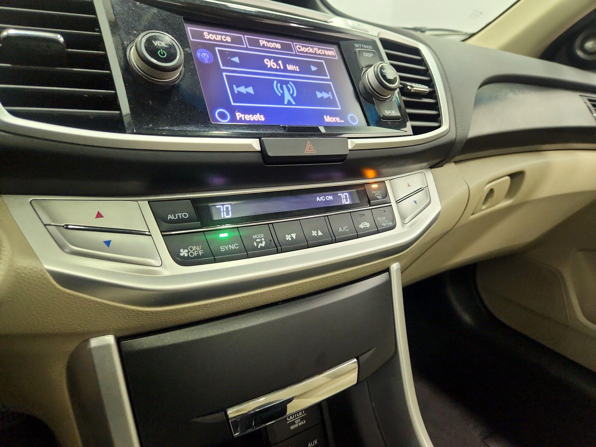 Thumbnail: 2014 Honda Accord - 16