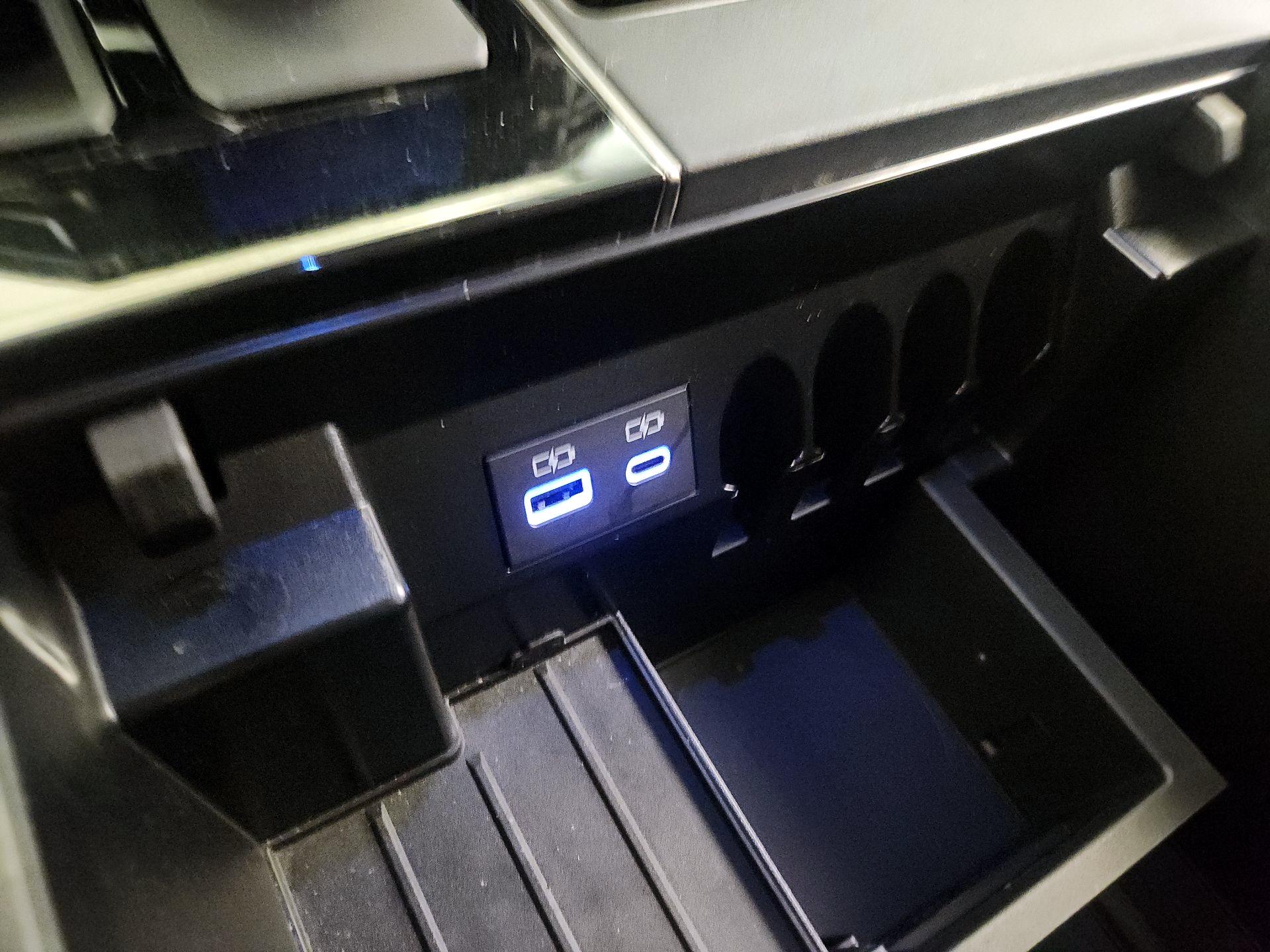 Thumbnail: 2023 Toyota Tundra - 19