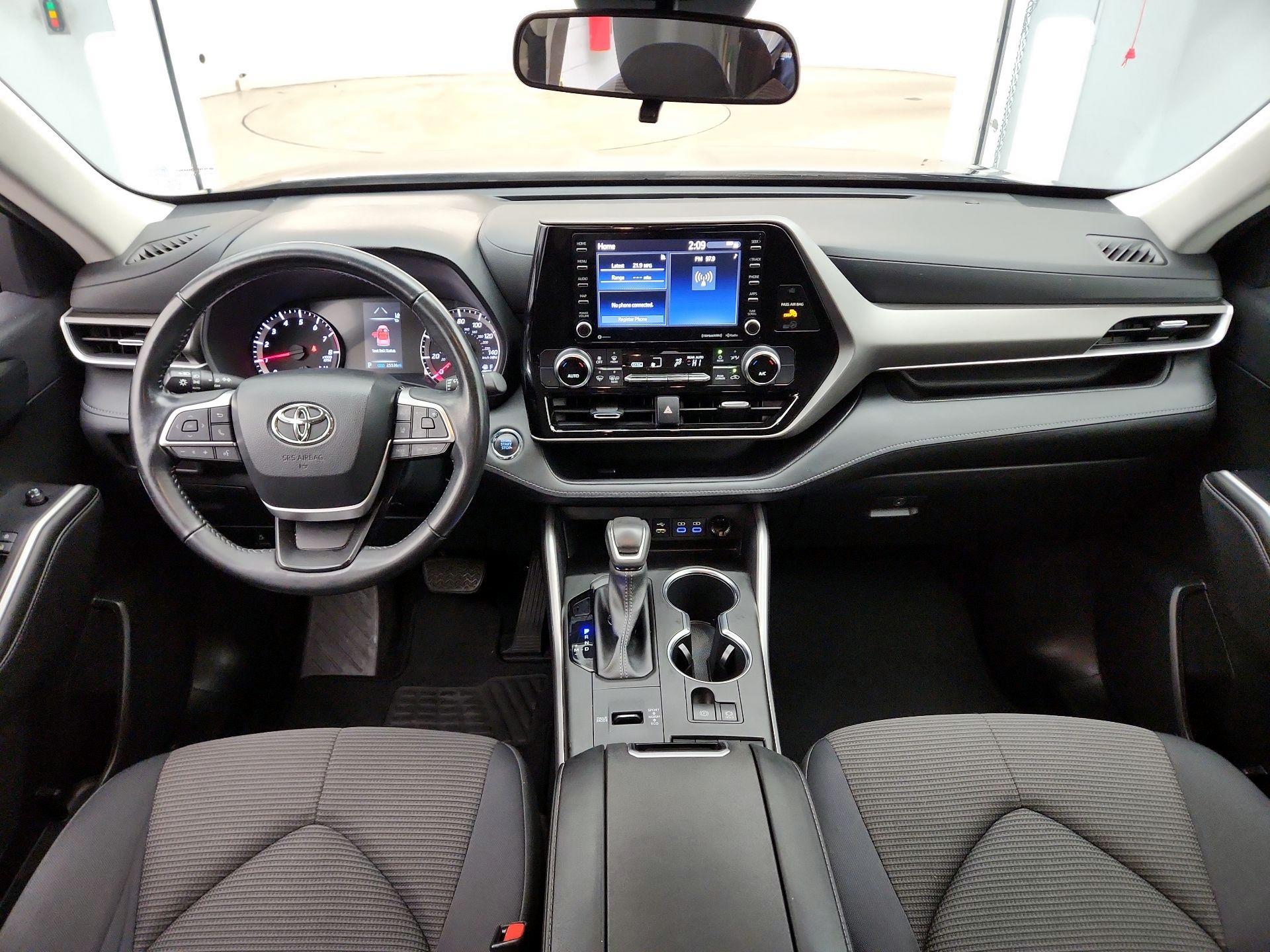 Thumbnail: 2022 Toyota Highlander - 9