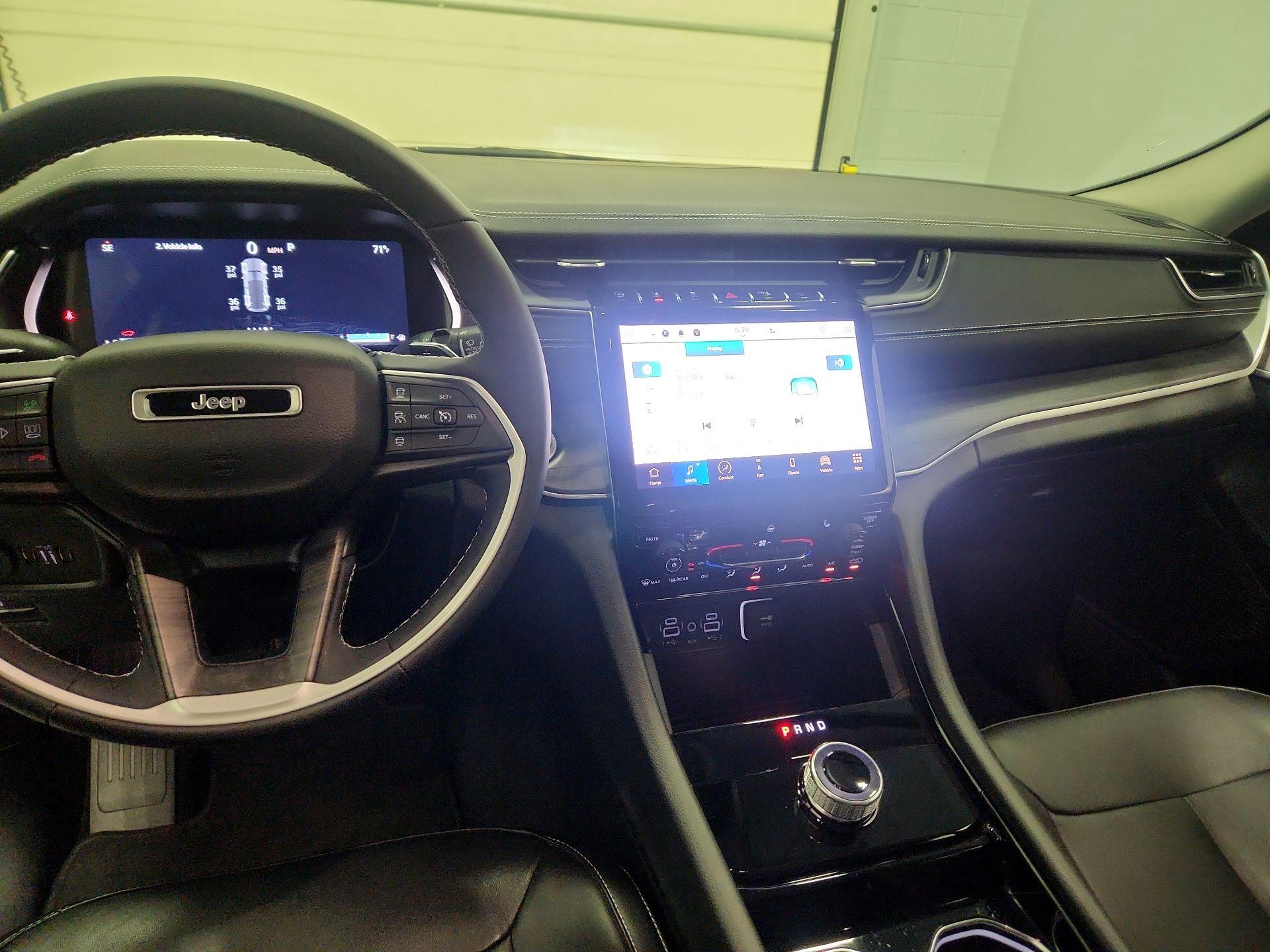 Thumbnail: 2023 Jeep Grand Cherokee - 9