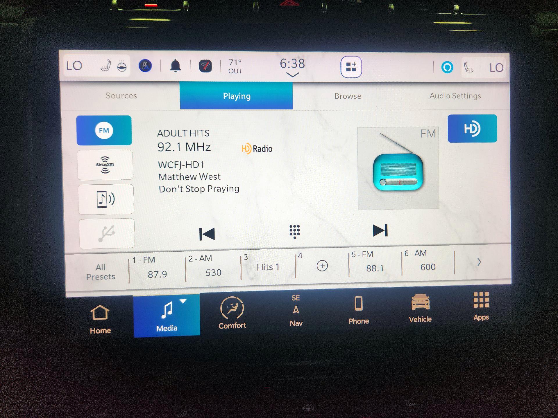 Thumbnail: 2023 Jeep Grand Cherokee - 16